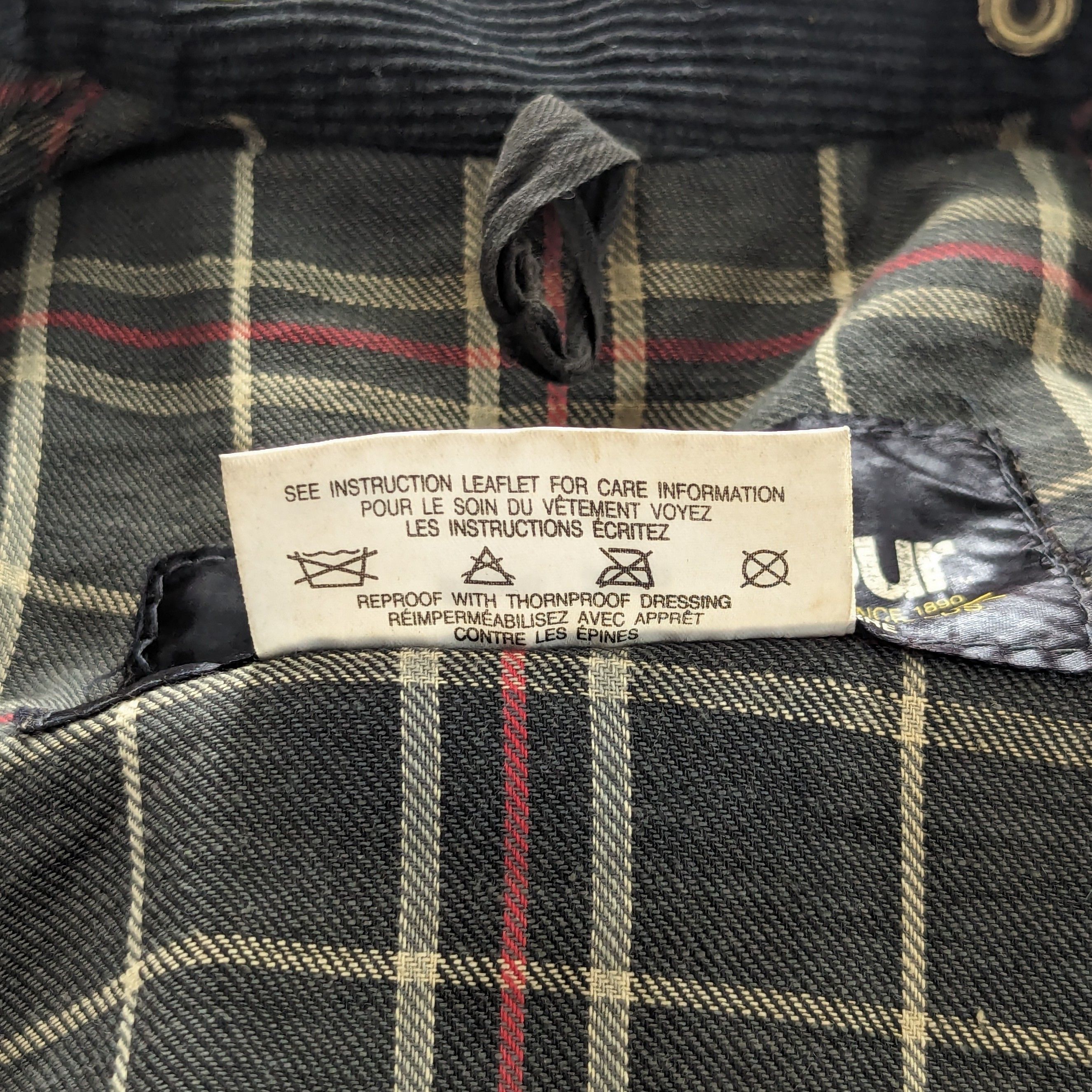 Barbour Barbour Two Crown A105 Bedale Wax Jacket 81cm/32in England Size US XS / EU 42 / 0 - 16 Thumbnail