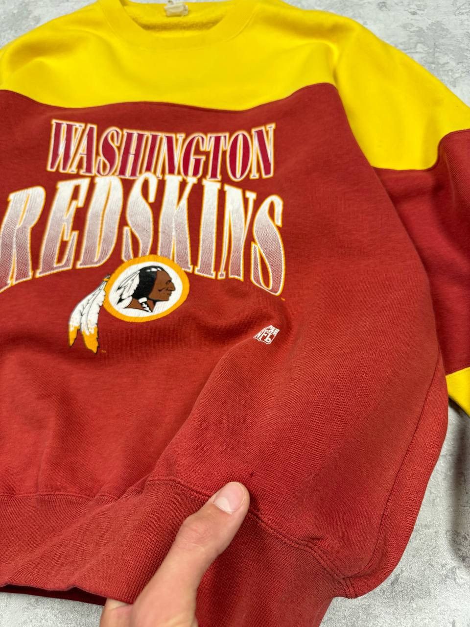 Champion Vintage 80’s Champion Washington Redskins Sweatshirt Size M Size US M / EU 48-50 / 2 - 12 Thumbnail