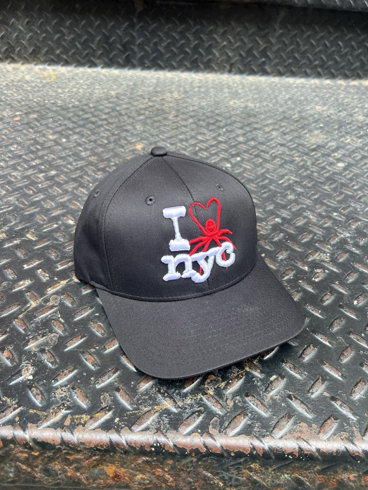 Sp5der Sp5der NYC EXCLUSIVE 6 Panel Black I Love NYC Size ONE SIZE - 1 Thumbnail