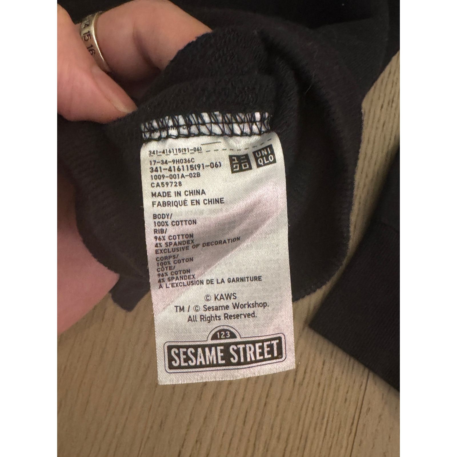 Kaws Uniqlo UT x KAWS Sesame Street XX Sweatshirt Black - Size L Size US M / EU 48-50 / 2 - 6 Thumbnail