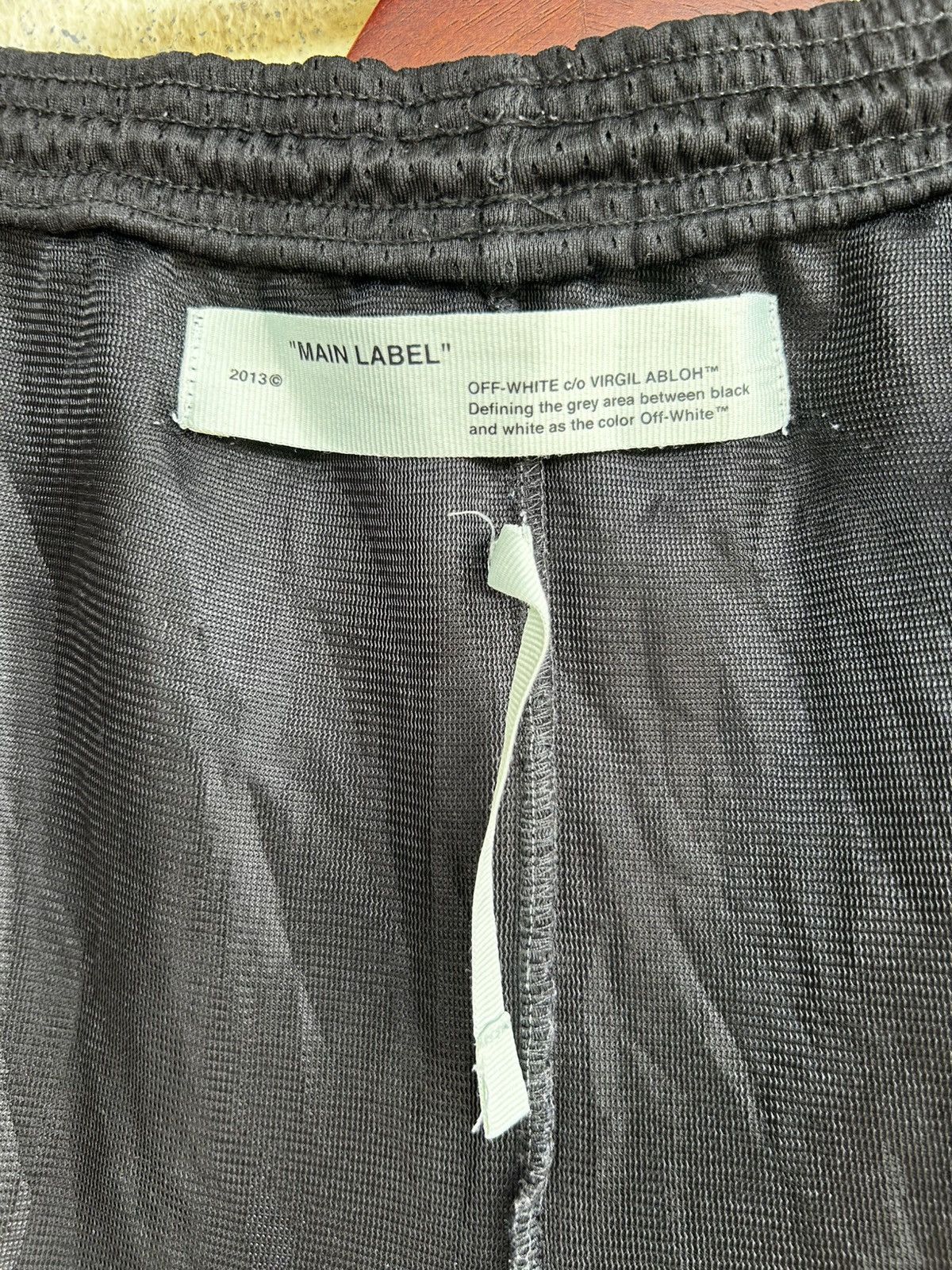 Off-White Off-White Short Size US 34 / EU 50 - 13 Thumbnail