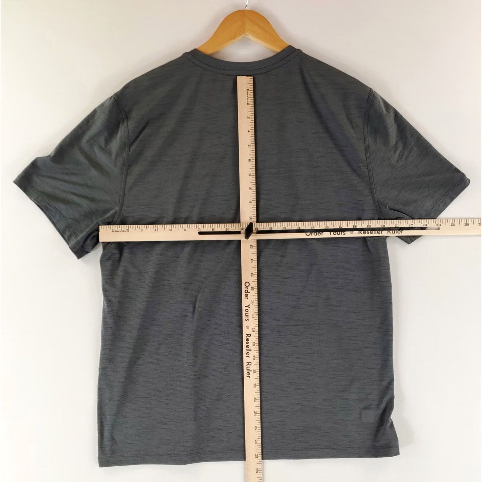 Ten Thousand Ten Thousand Shirt Athletic Pullover Performance Gray Shirt Sleeve Mens XL Size US XL / EU 56 / 4 - 6 Thumbnail