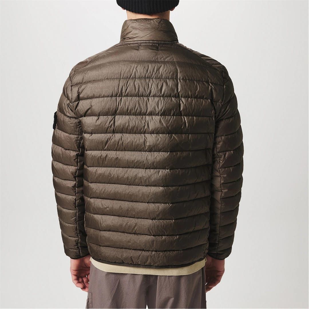 Stone Island o1g2r1mq0526 Recycled Duck Down Funnel Neck Puffer Jacket Size US S / EU 44-46 / 1 - 4 Thumbnail