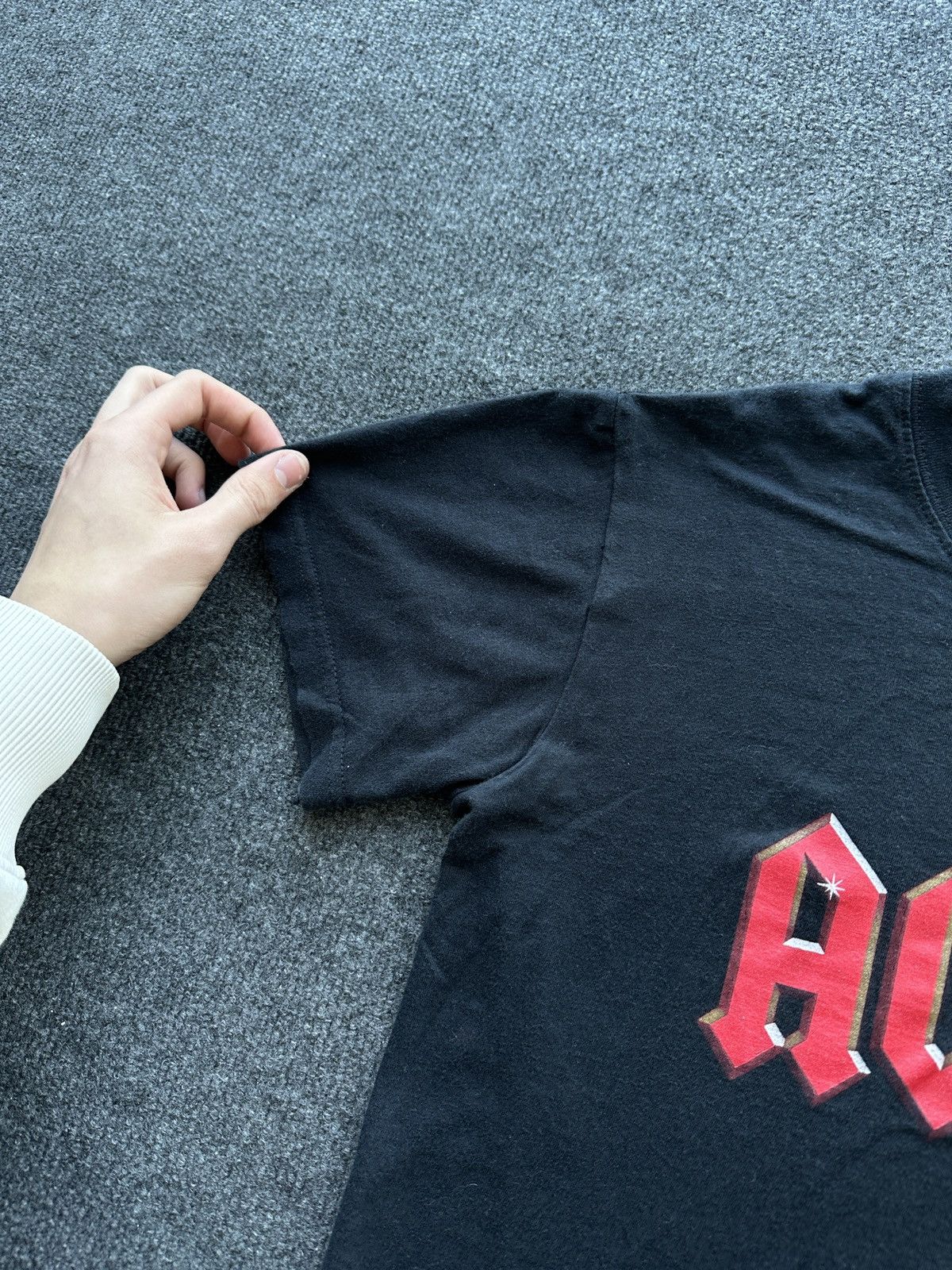 AC/DC 🚨The AC/DC BIG LOGO WOMEN 2010 BLACK t-shirt ROCK BAND Size S / US 4 / IT 40 - 4 Thumbnail
