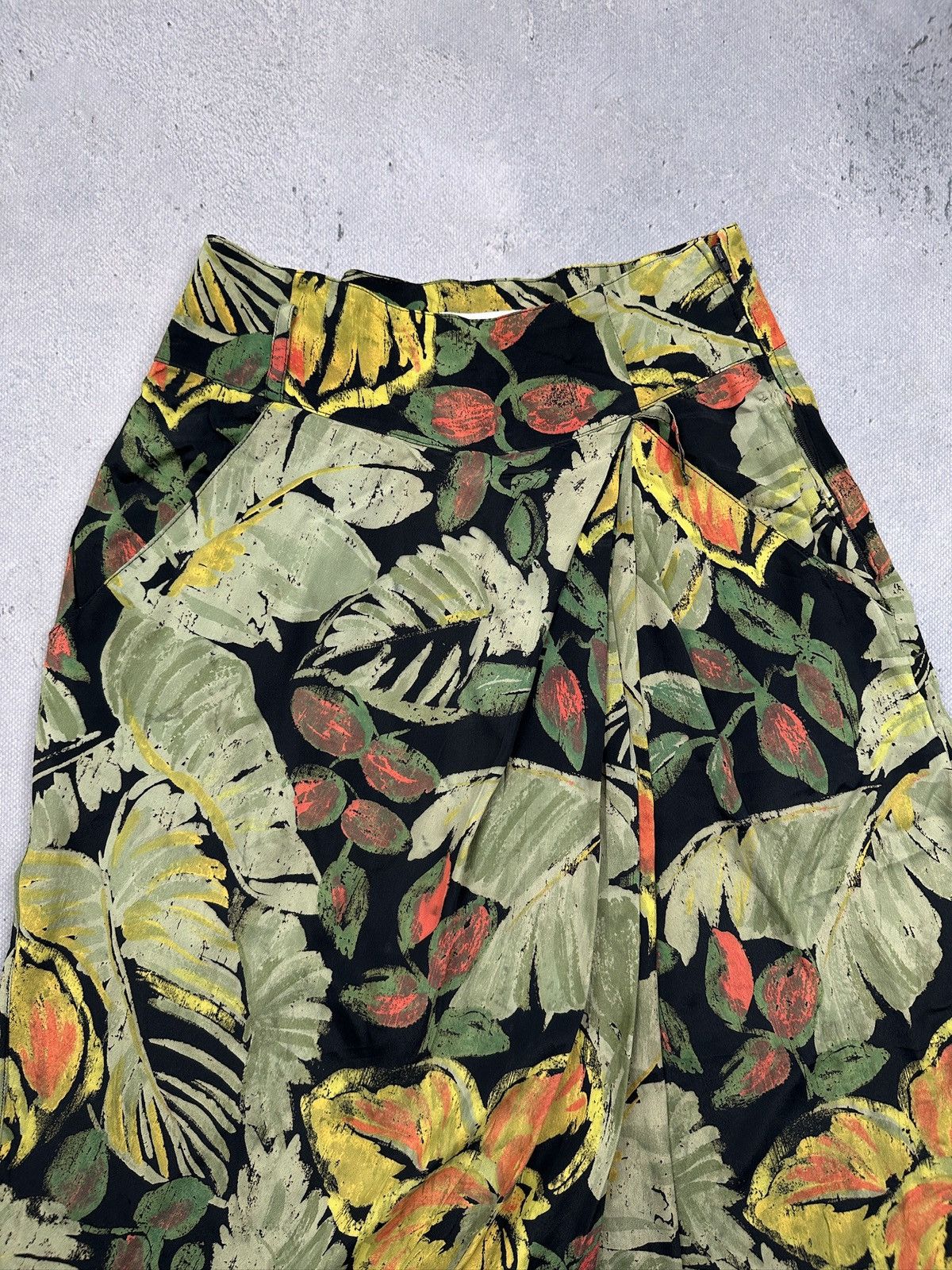 Byblos Byblos Italian Tropical Floral Wide Leg Culottes Archive 90s Size 30" / US 8 / IT 44 - 7 Thumbnail