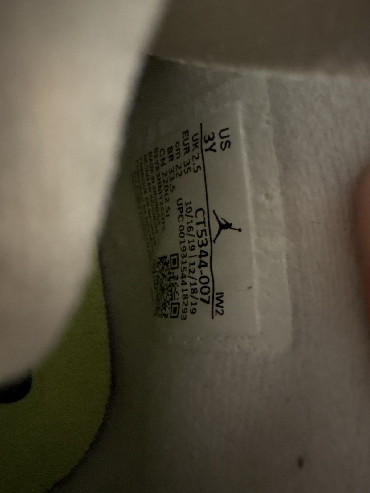 Nike Jordan 4 retro se 95 neon ps size 3 Size US 5 / EU 37 - 7 Thumbnail