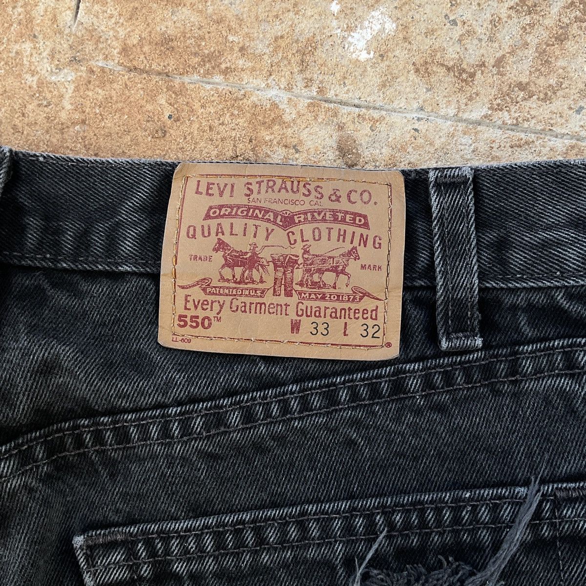 Levi's × Vintage Vintage Distressed Levi’s Made In USA 550 Denim Jean Pants Size US 33 - 14 Thumbnail