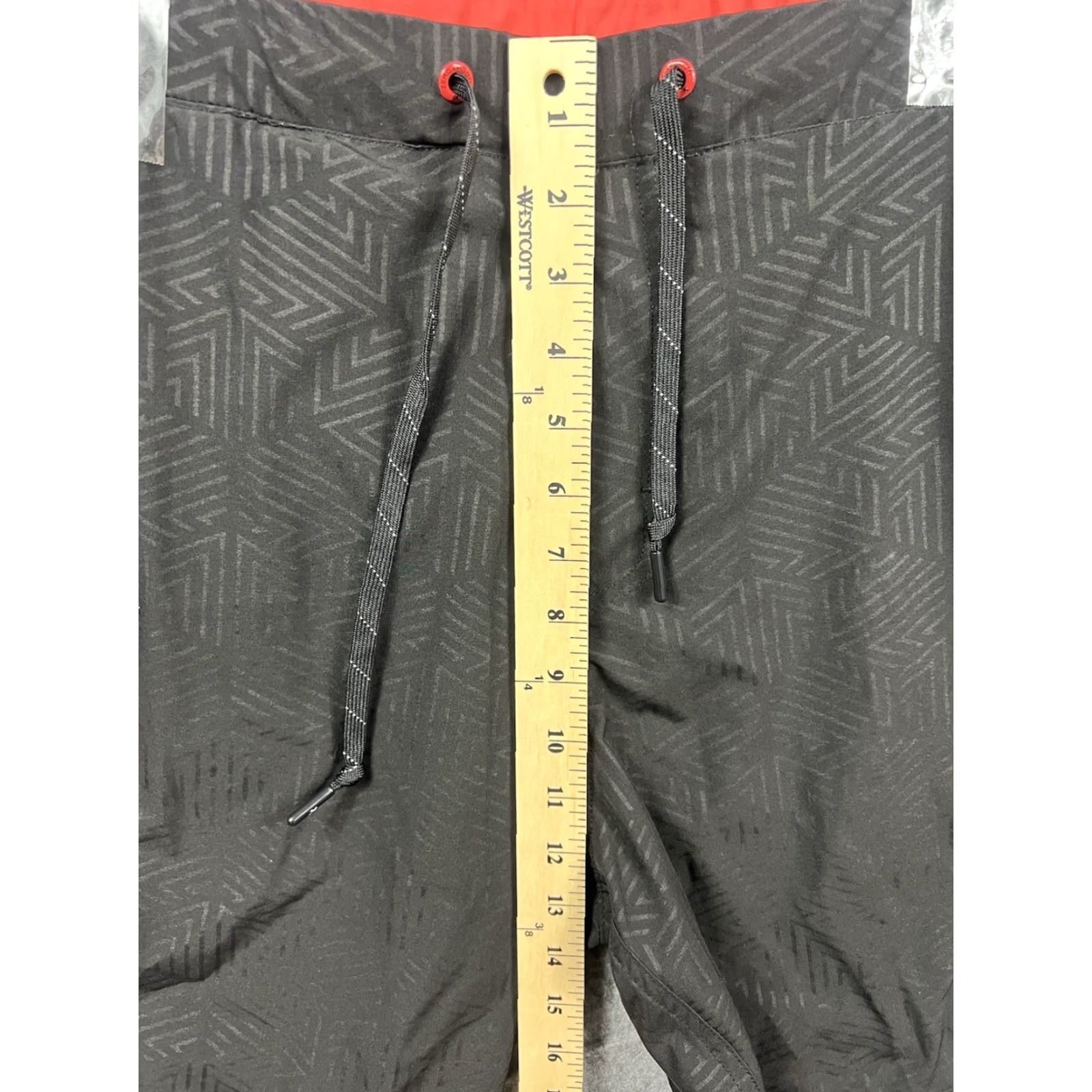 ZeroXposur ZeroXposur Men’s Plunge Swim Trunks Black UPF 50+ Size L Geometric Pattern Trunks Activewear Dual Pockets Drawstring Men Size US 33 - 4 Thumbnail
