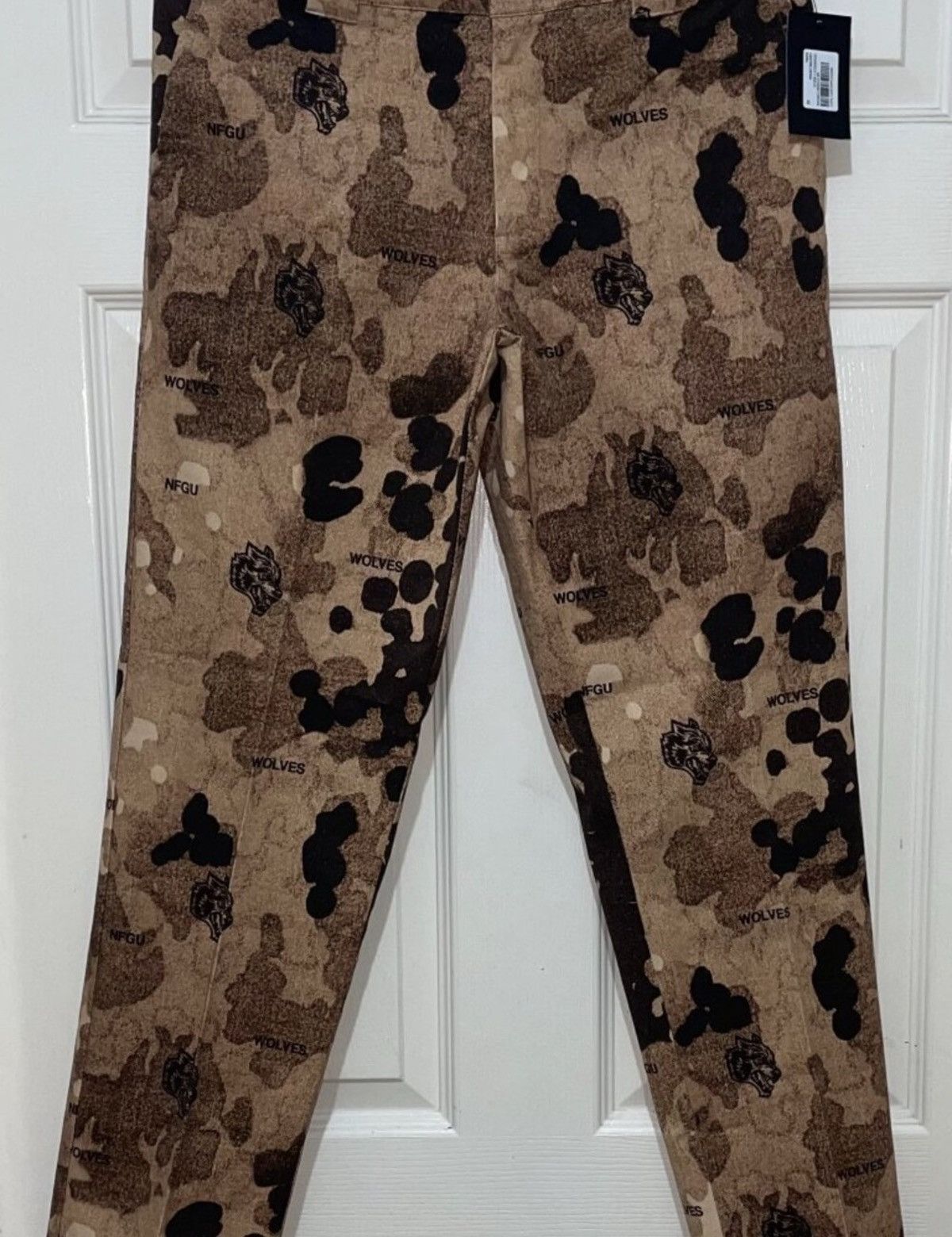 Darc Sport Darc Sport Tan/Black Camouflage Chinos 32Wolves NFGU NWT Size US 32 / EU 48 - 1 Thumbnail