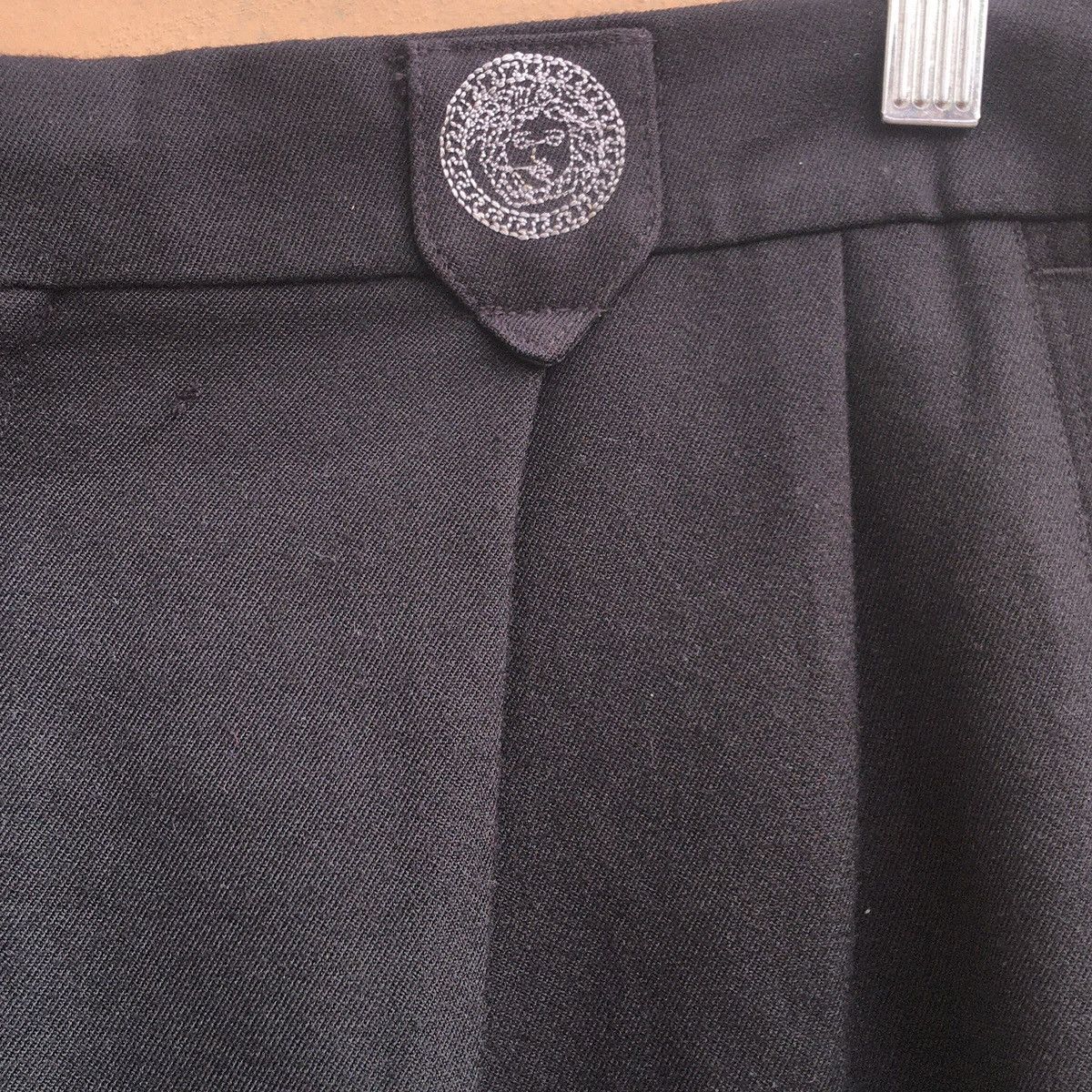 Versace × Versace Jeans Couture Vintage Gianni versace jeans couture pleated trouser pants Size US 36 / EU 52 - 4 Thumbnail