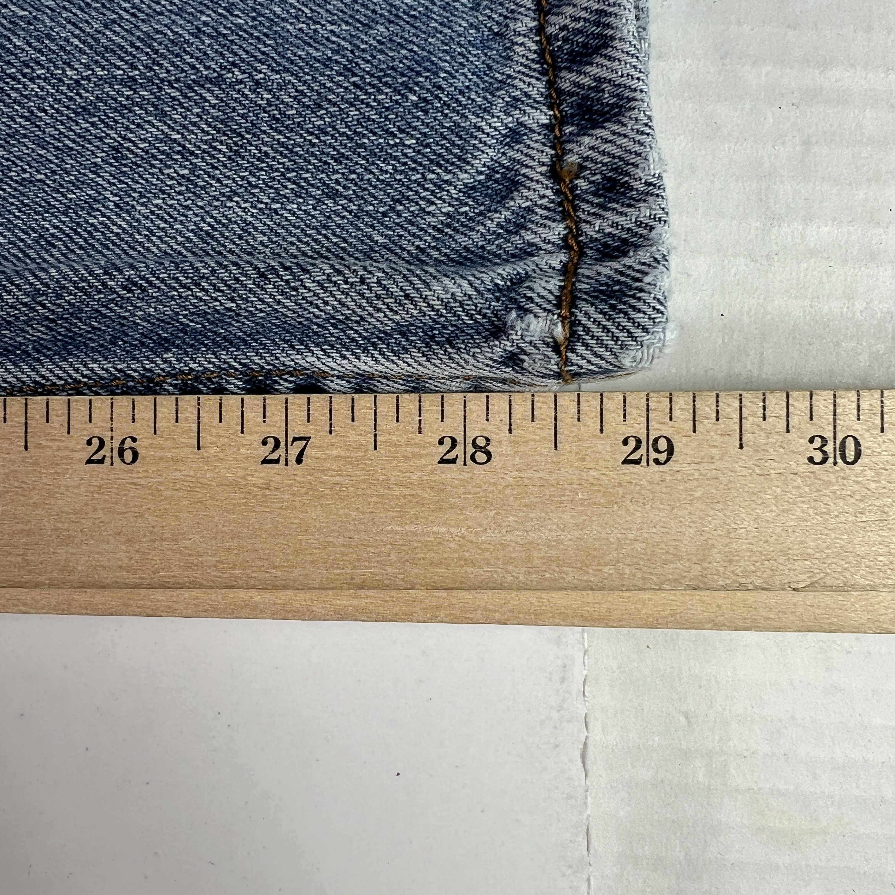 Levi's Y2K Levi's Jeans 560 Comfort Loose Fit Tapered Blue Denim Size US 33 - 20 Thumbnail
