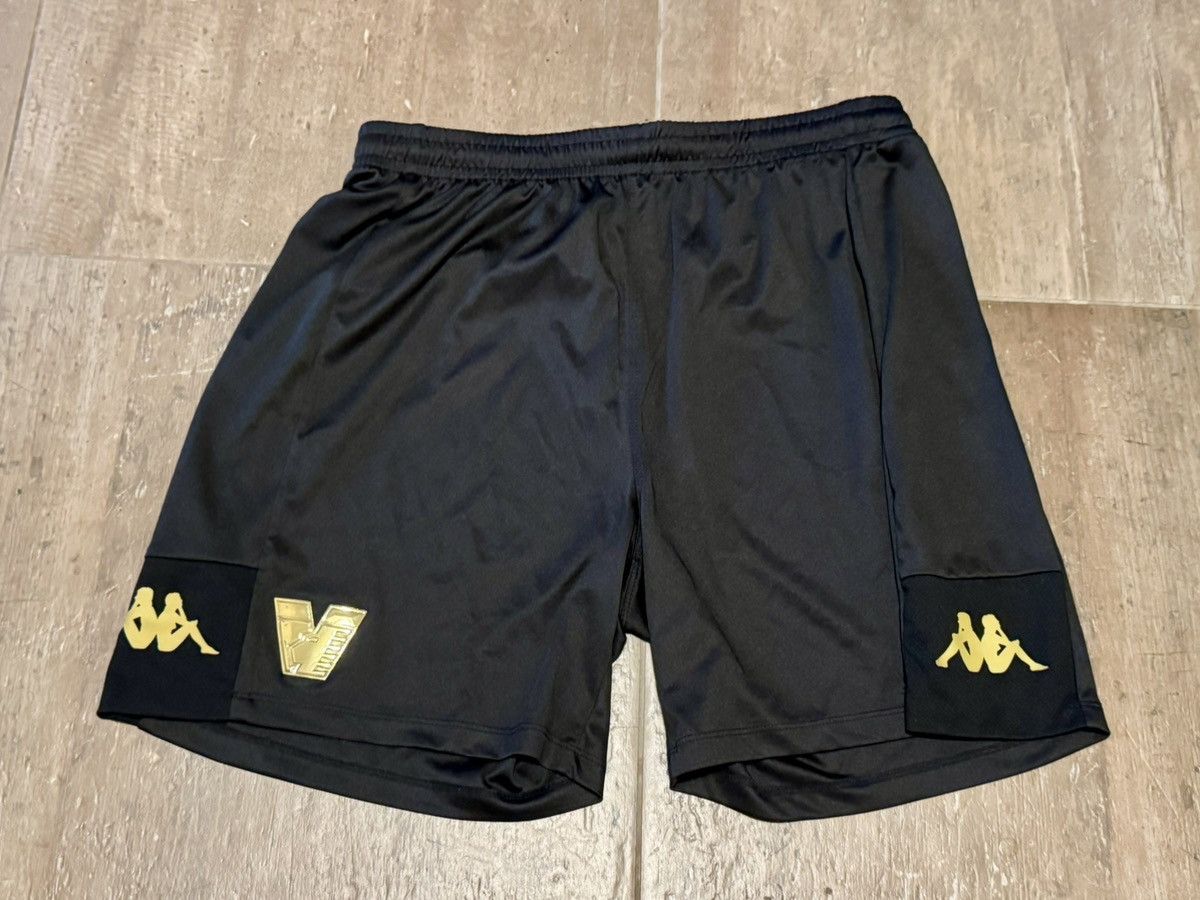 Kappa Kappa Venezia Black and Gold training shorts - XL men’s Size US 32 / EU 48 - 1 Thumbnail