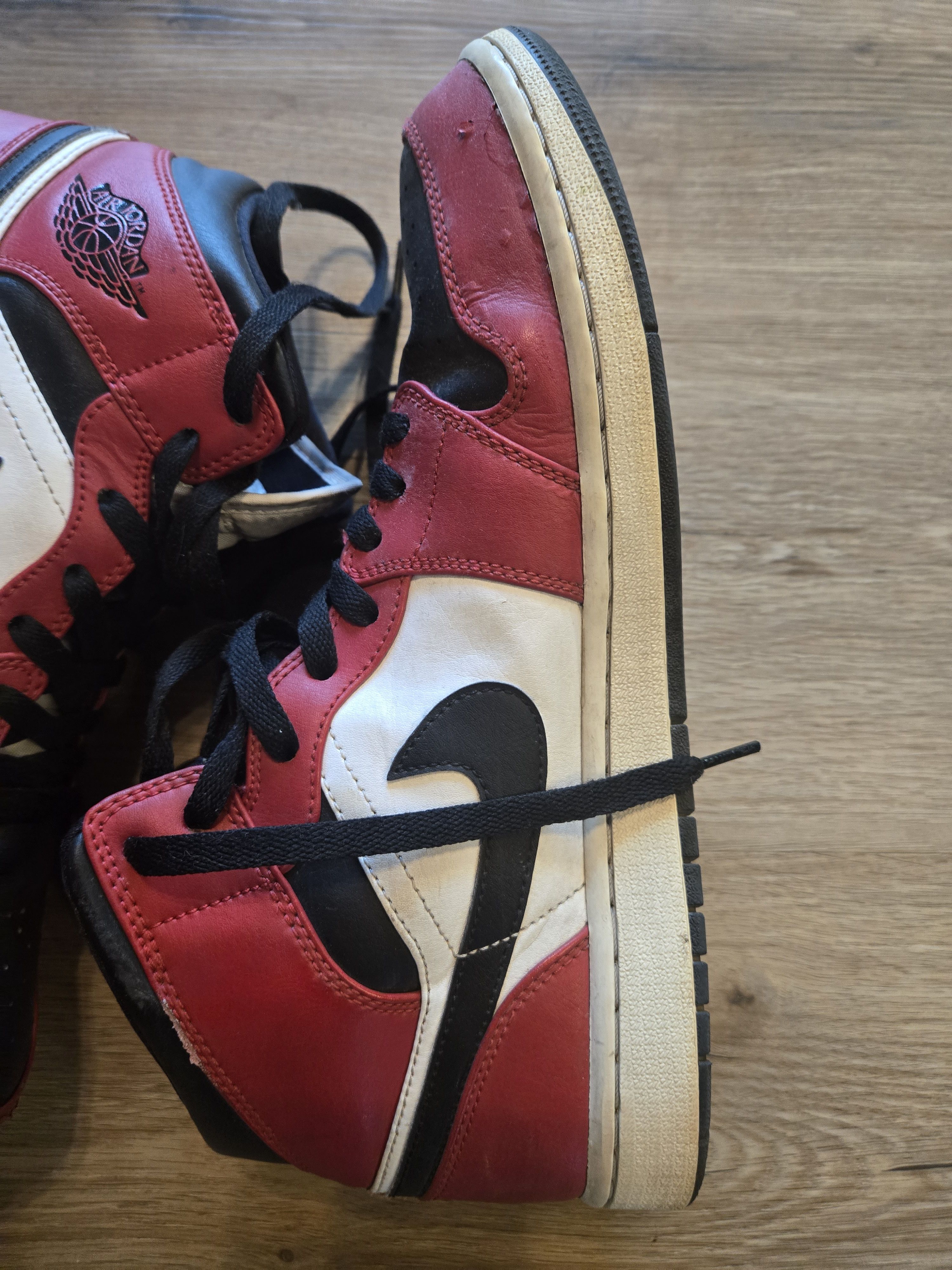 Jordan Brand Jorden 1 black Chicago’s Size US 11 / EU 44 - 3 Thumbnail