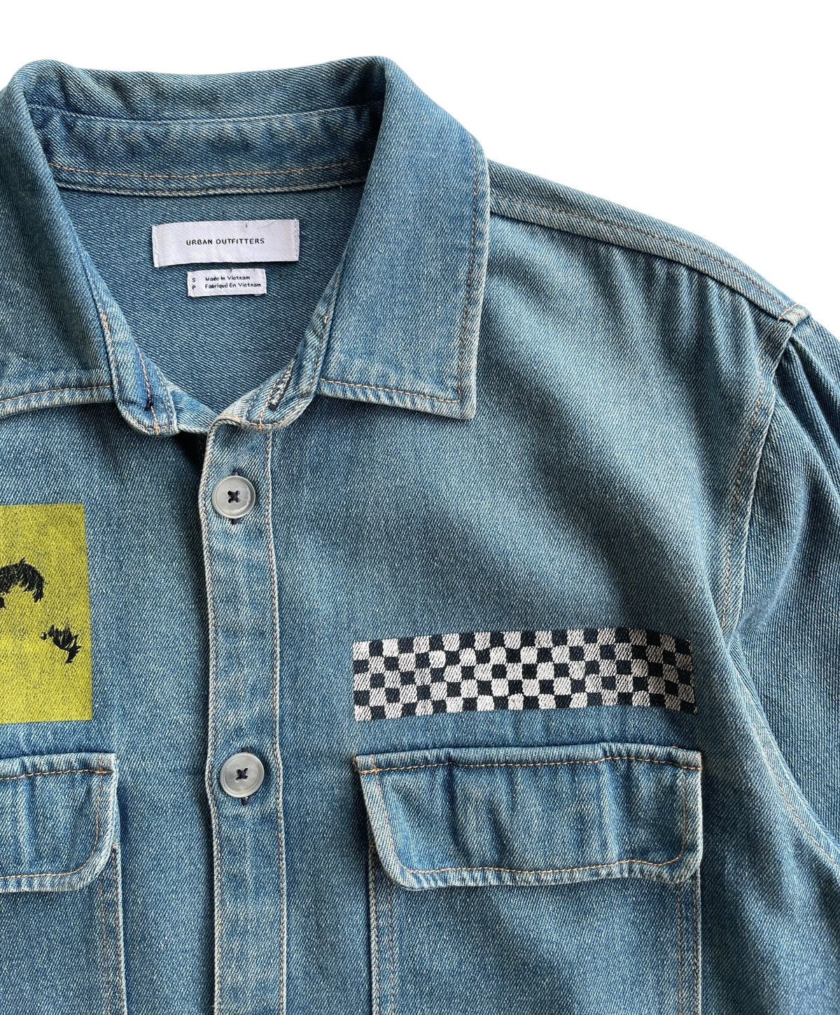 Japanese Brand Urban Outfitters Distressed Denim Shirt Size US L / EU 52-54 / 3 - 10 Thumbnail