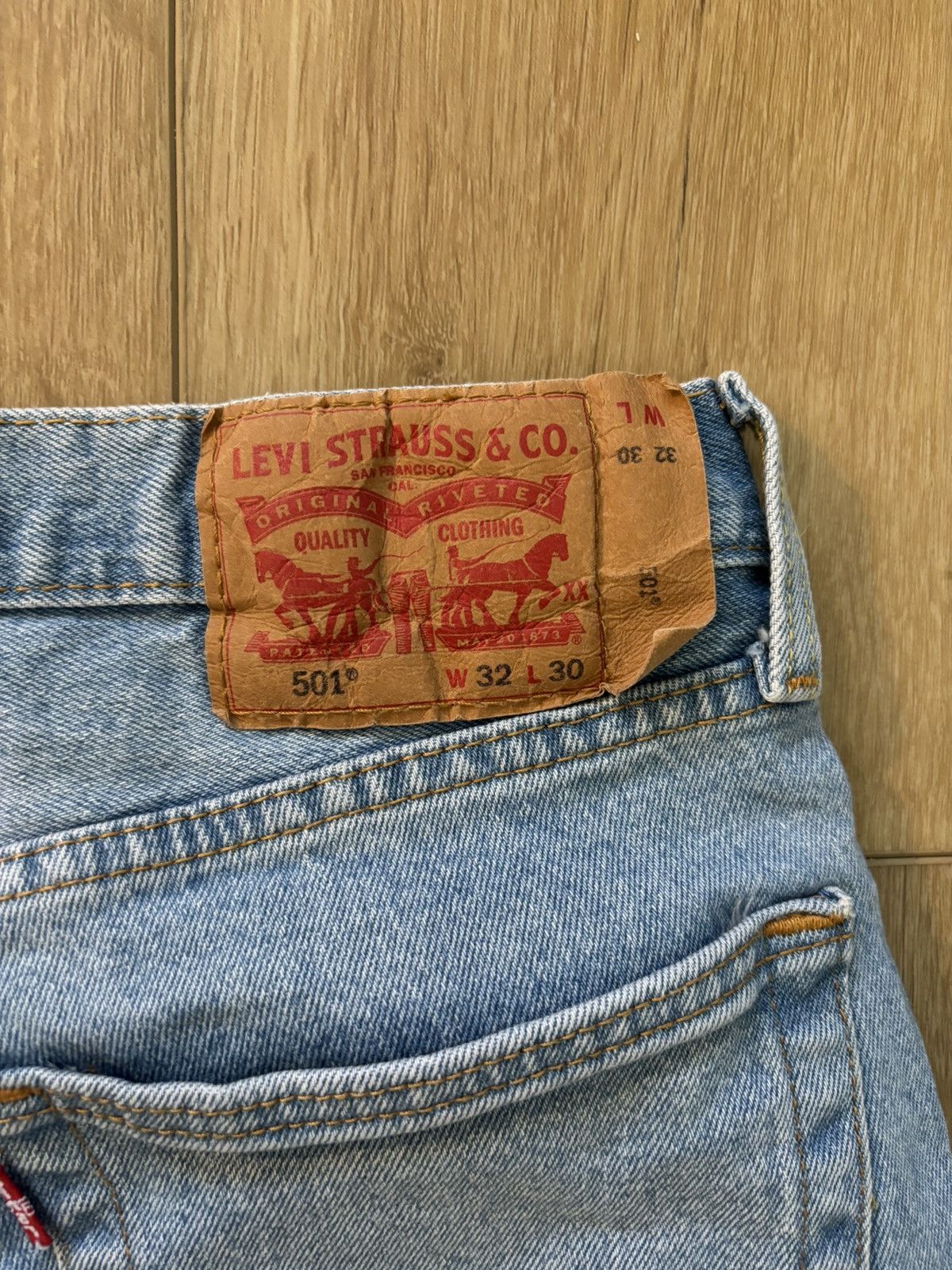 Levi's Levis 501 light blue jeans Size US 31 - 5 Thumbnail