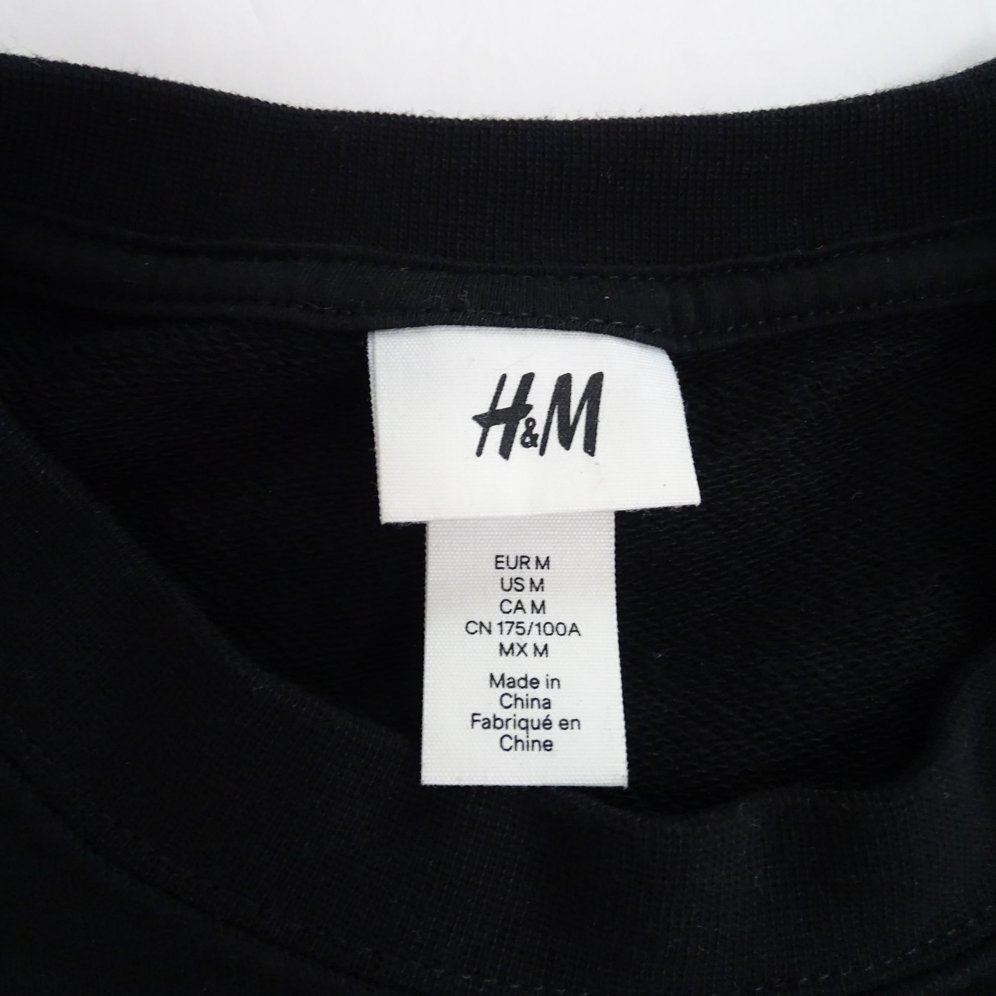 H&M H&M Black Long Sleeve Pullover Crewneck Sweatshirt Size M Size US M / EU 48-50 / 2 - 7 Thumbnail
