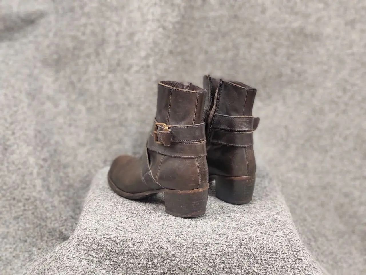 MoMA Moma Handmade Leather Shoes Buckle Wide Width Ankle Boots Size US 5 / IT 35 - 12 Thumbnail