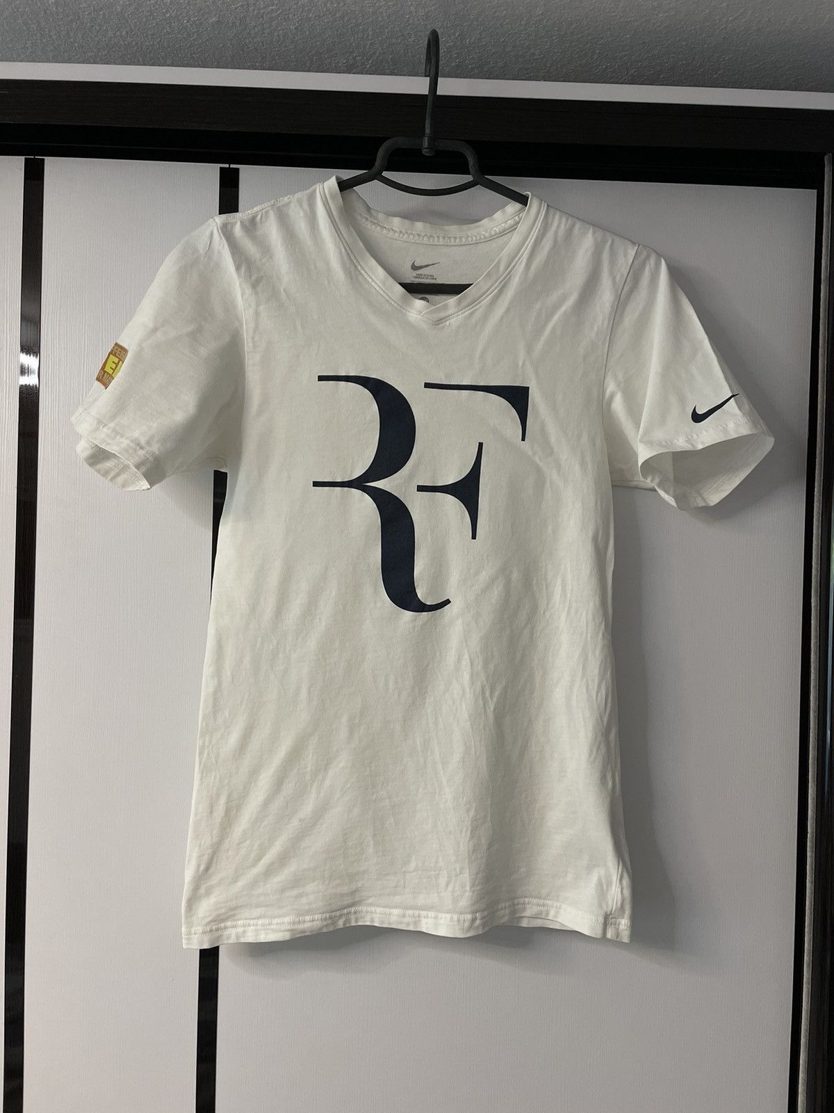 Nike roger federer t shirt shop