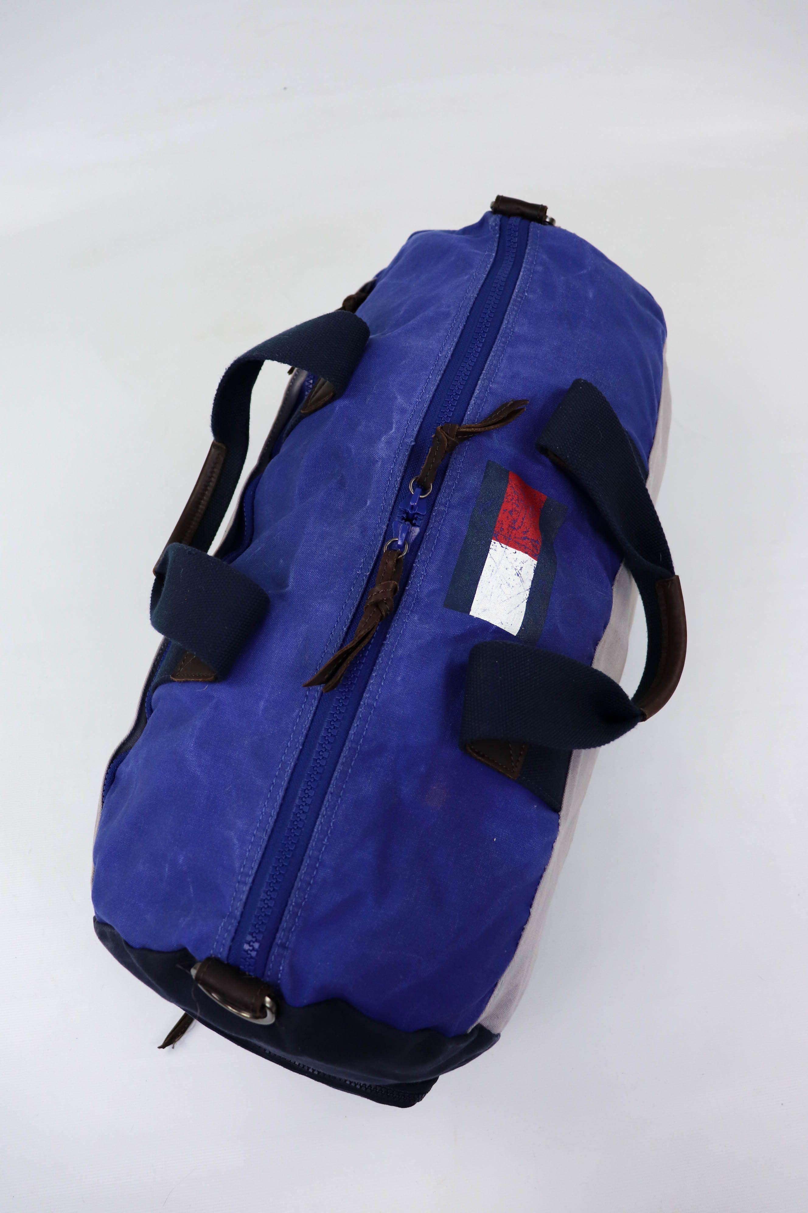 Tommy Hilfiger Tommy Hilfiger Sun Faded Blue/Navy/Gray Canvas Duffle Bag Size ONE SIZE - 13 Thumbnail