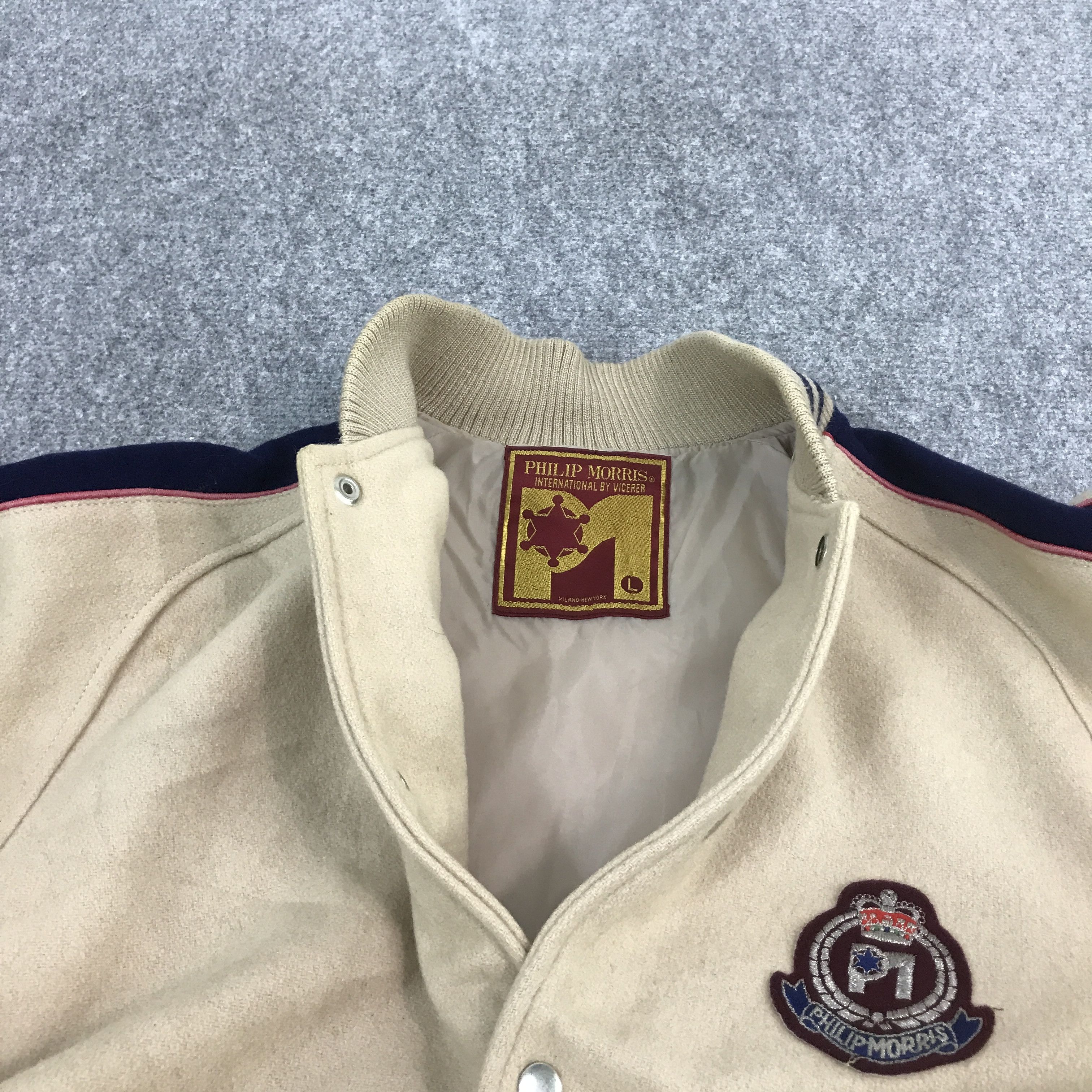 Japanese Brand philip morris japan varsity jacket Size US L / EU 52-54 / 3 - 5 Thumbnail