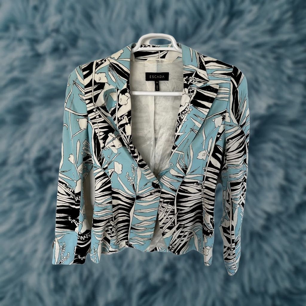 Escada VINTAGE ESCADA Blazer Womens 36 Blue Black White Abstract Floral Print Notch Lapel Lined Midi Sleeve Long Classic Tailored Dry Clean Only RARE Size XS / US 0-2 / IT 36-38 - 1 Thumbnail
