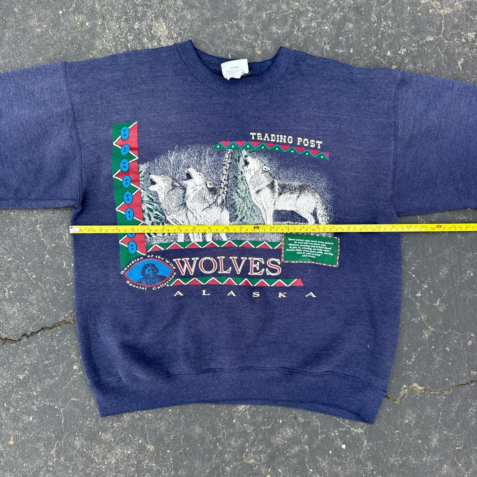 Vintage Vintage 90s Guardian of the Wolf Crewneck – Size Large Size US L / EU 52-54 / 3 - 5 Thumbnail