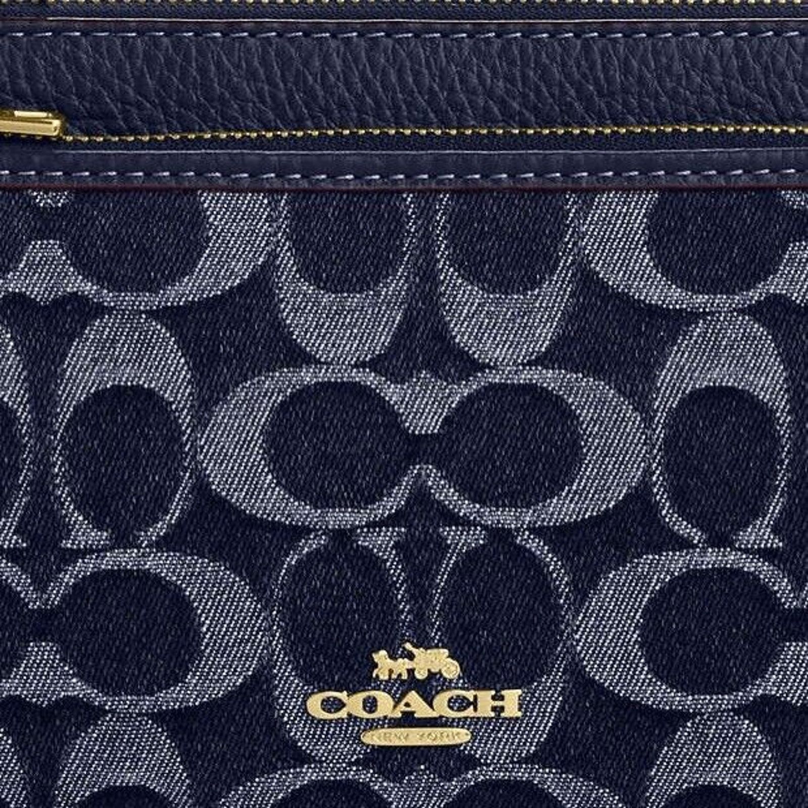 NEW LIMITED Coach Double Zip Wallet In Signature Denim cz321