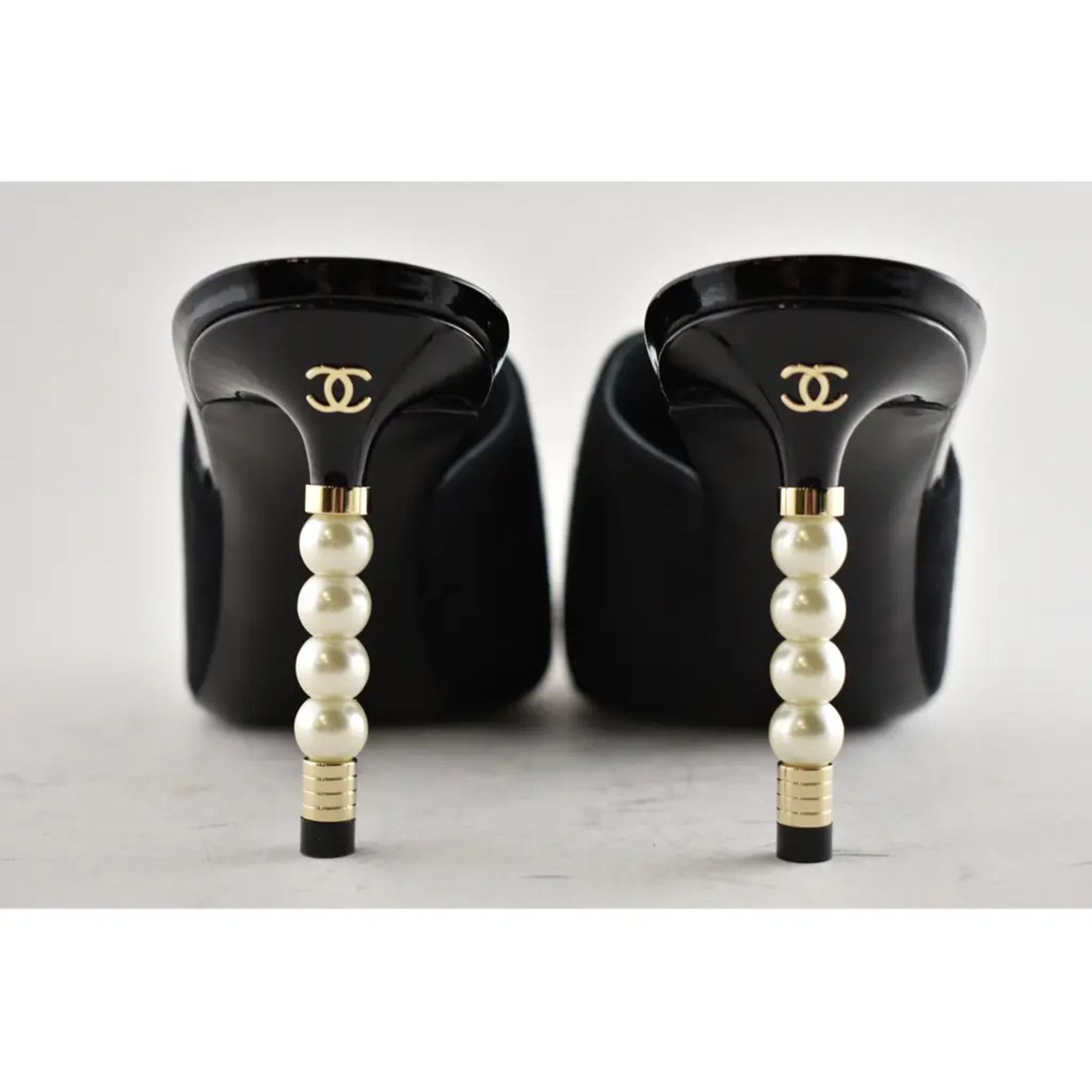 Chanel 20C Paris In Rome Pearl Suede CC Mule Slide Heel Pump 42 Size US 12 / IT 42 - 7 Thumbnail