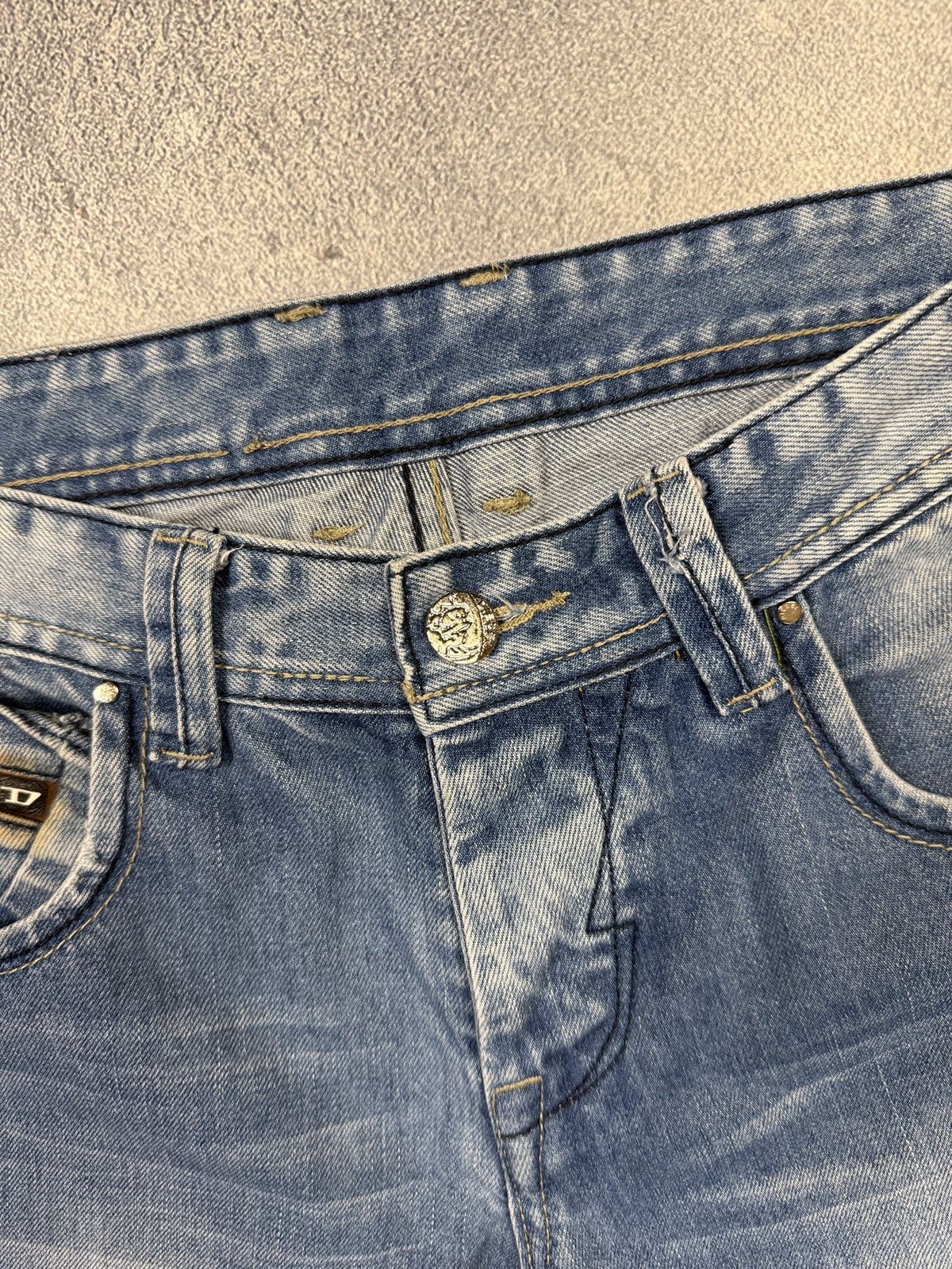 Diesel Vintage Diesel Jeans Distressed Faded Flared Wide Baggy Y2K Size US 33 - 6 Thumbnail