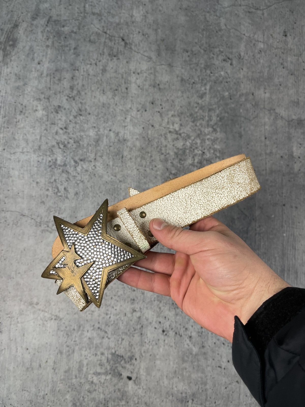 Vintage rocker belt with a large star buckle Size ONE SIZE - 1 Thumbnail