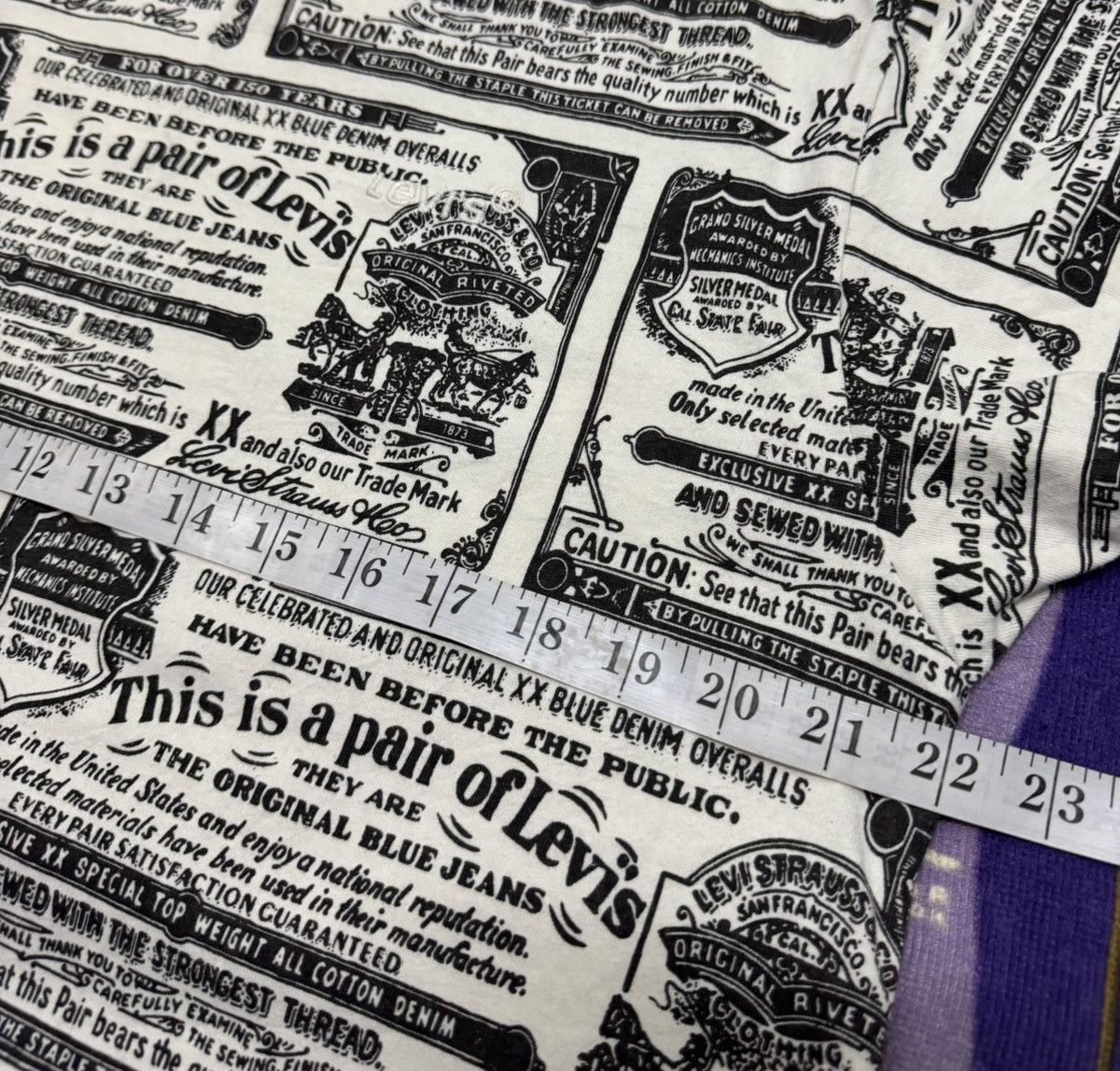 Rare LEVIS Fullprint Tee