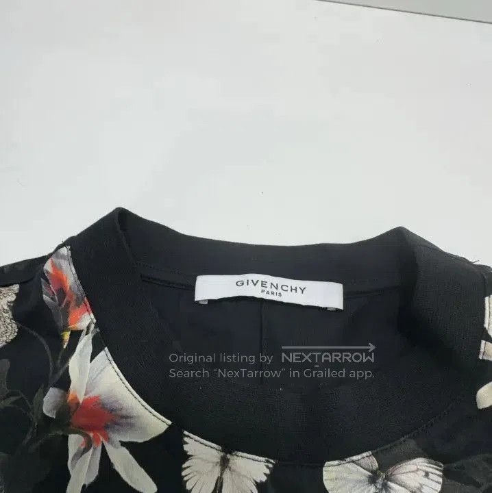 Givenchy Givenchy Floral Butterfly Print Short-Sleeve T-Shirt. Size US S / EU 44-46 / 1 - 4 Thumbnail