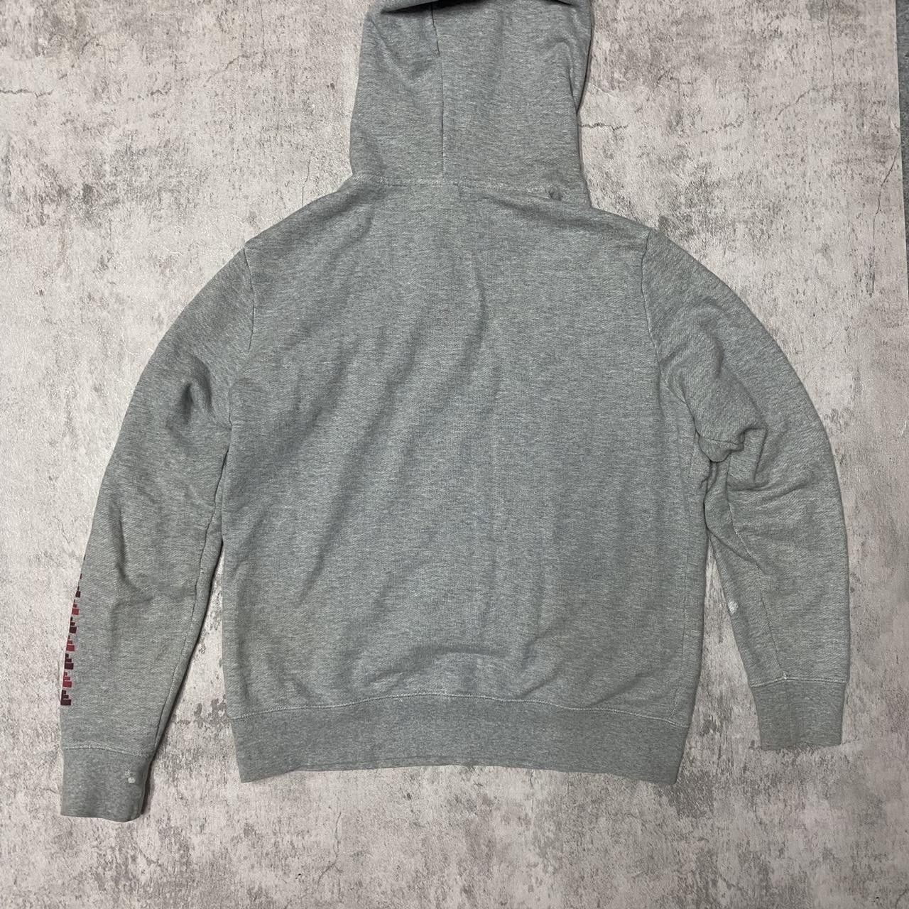 Nike Grey Nike hoodie with red accents #hoodie Size US L / EU 52-54 / 3 - 7 Thumbnail