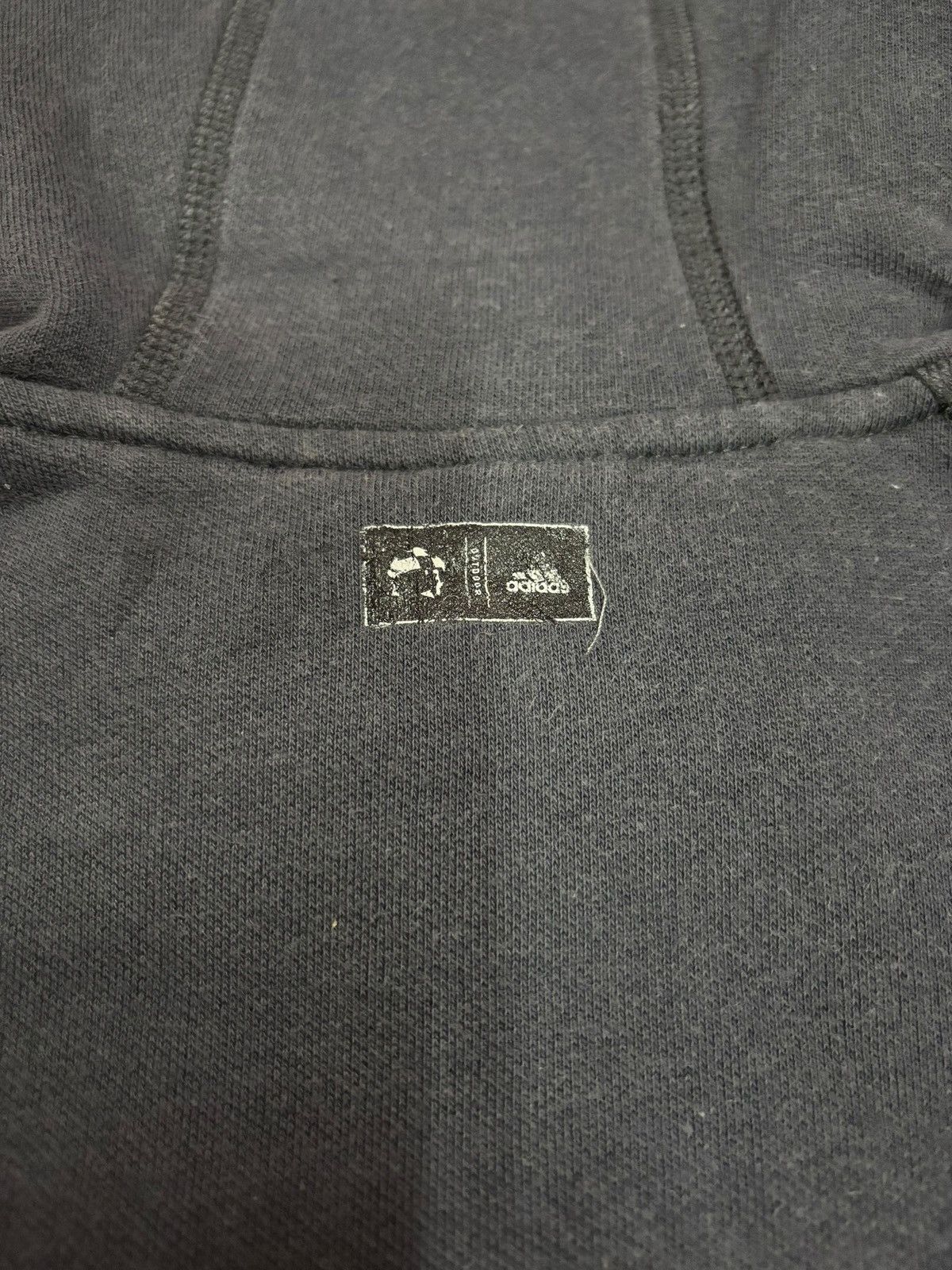 Adidas Vintage Y2k Adidas Outdoor Faded Printed Logo Hoodie Size US S / EU 44-46 / 1 - 9 Thumbnail