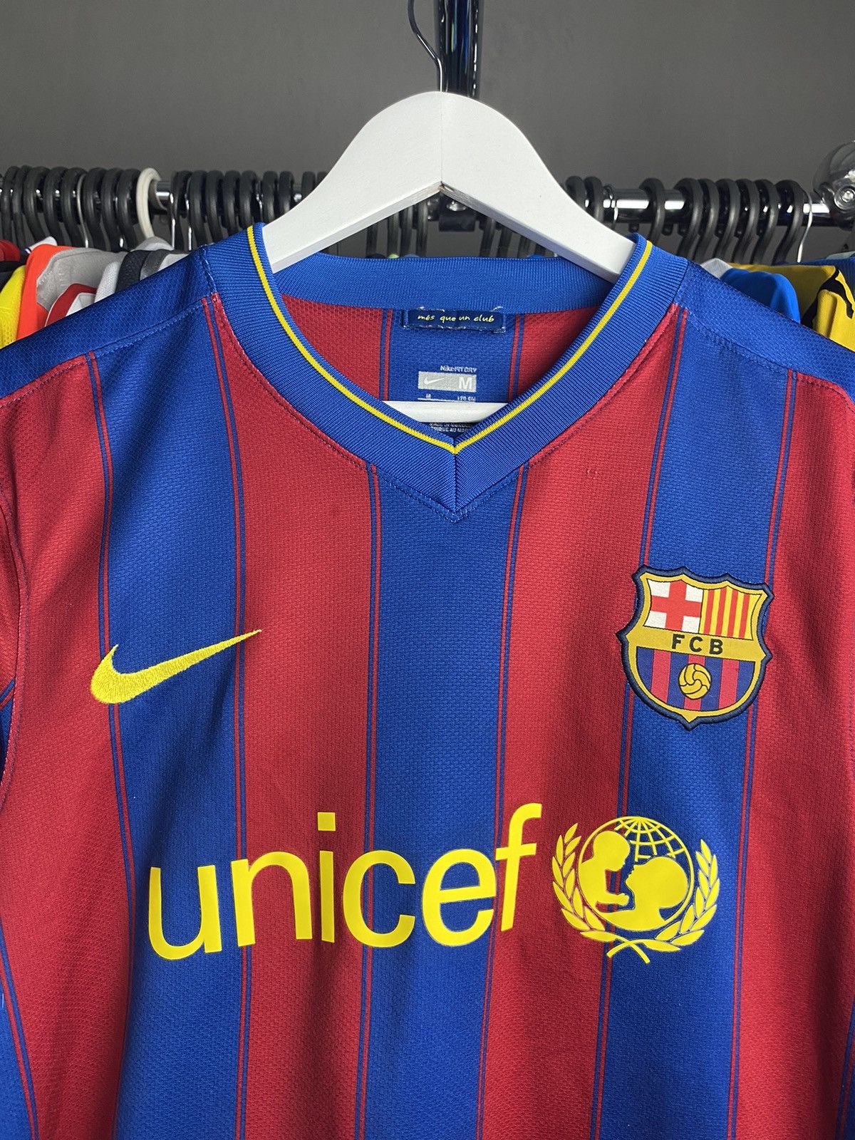 Nike 2009/10 NIKE BARCELONA 10 MESSI SOCCER FOOTBALL JERSEY SHIRT Size US M / EU 48-50 / 2 - 5 Thumbnail