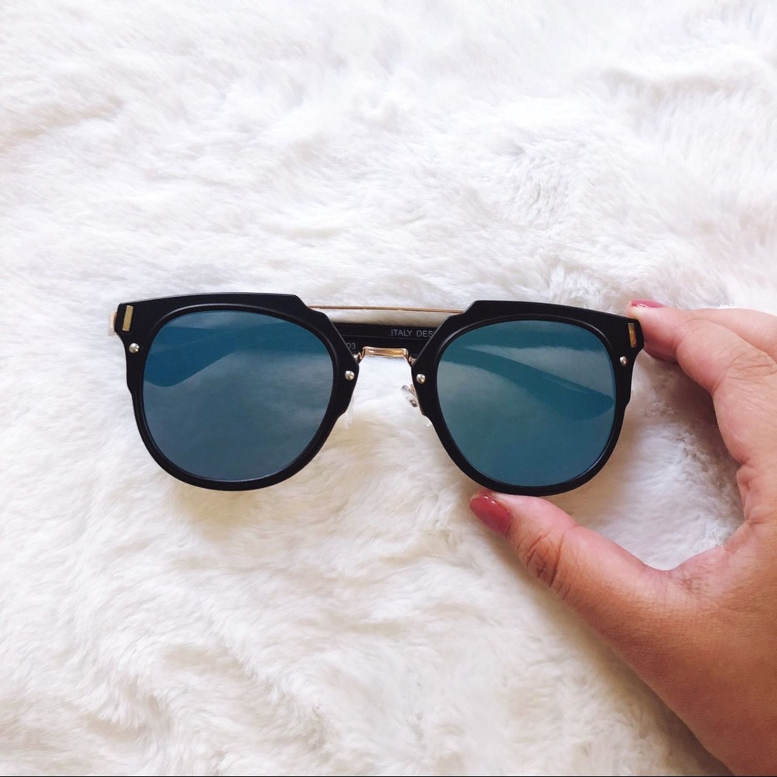 Other Taylor Blue & Black Brow Bar Sunglasses Size ONE SIZE - 1 Thumbnail