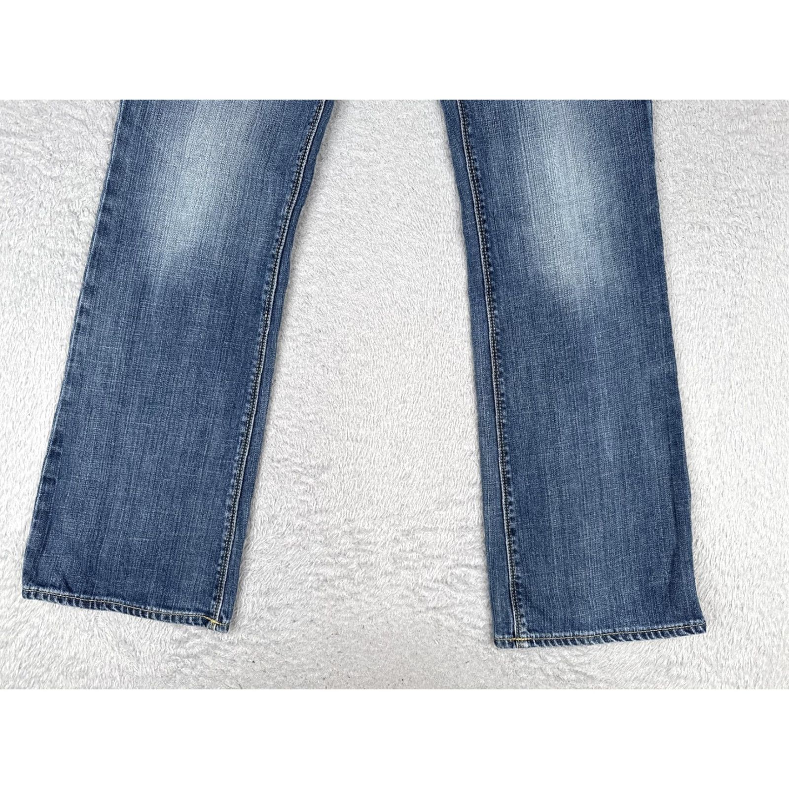 Express Express Eva Boot Cut Jeans Womens 8 Blue Low Rise Stretch Medium Denim 29x31 City Embroidered 5-Pocket Design Size 30" / US 8 / IT 44 - 2 Thumbnail
