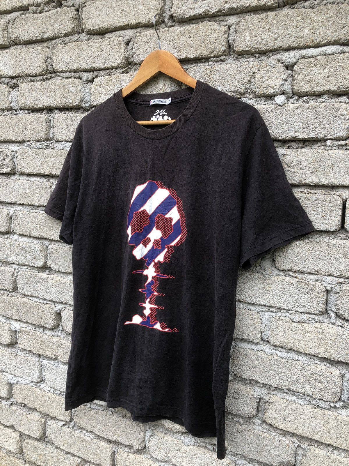 Anime × Japanese Brand × Uniqlo Uniqlo UT X Time Vocan Skull Art Design Tshirt Size US L / EU 52-54 / 3 - 3 Thumbnail