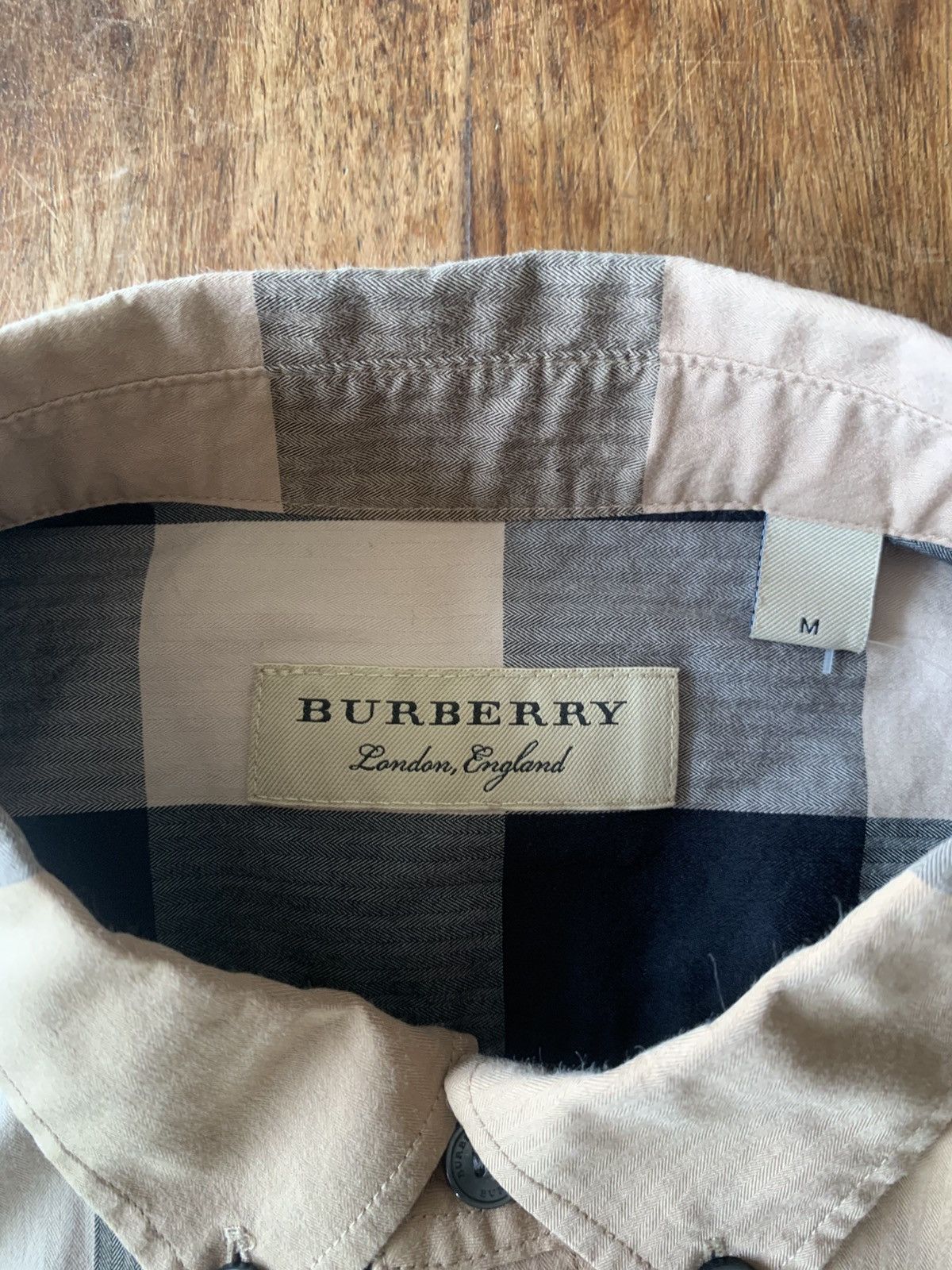 Burberry Vintage Burberry London Classic Tan Checkered Shirt Size US M / EU 48-50 / 2 - 3 Thumbnail