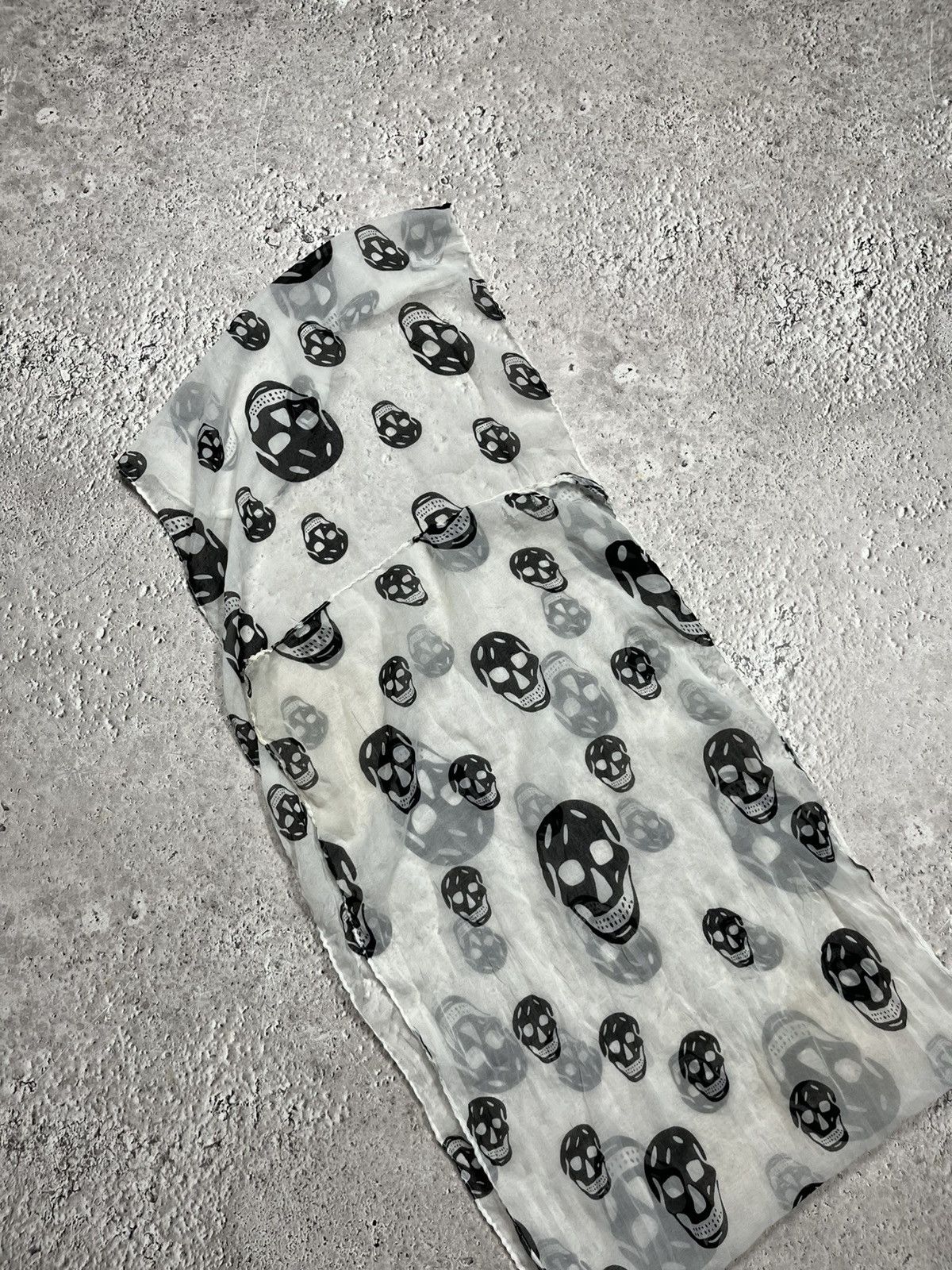 Other Black Skull Print Sheer Scarf Wrap 37x150 cm Lightweight Size ONE SIZE - 8 Thumbnail