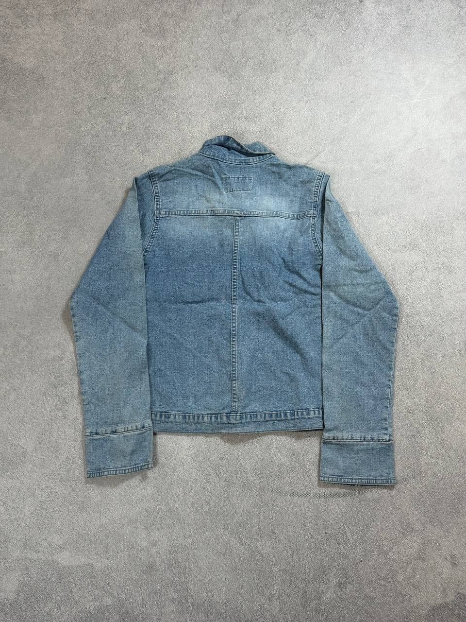 Japanese Brand vintage 90s distressed denim trucker jacket avant-garde Y2K Size US S / EU 44-46 / 1 - 7 Thumbnail