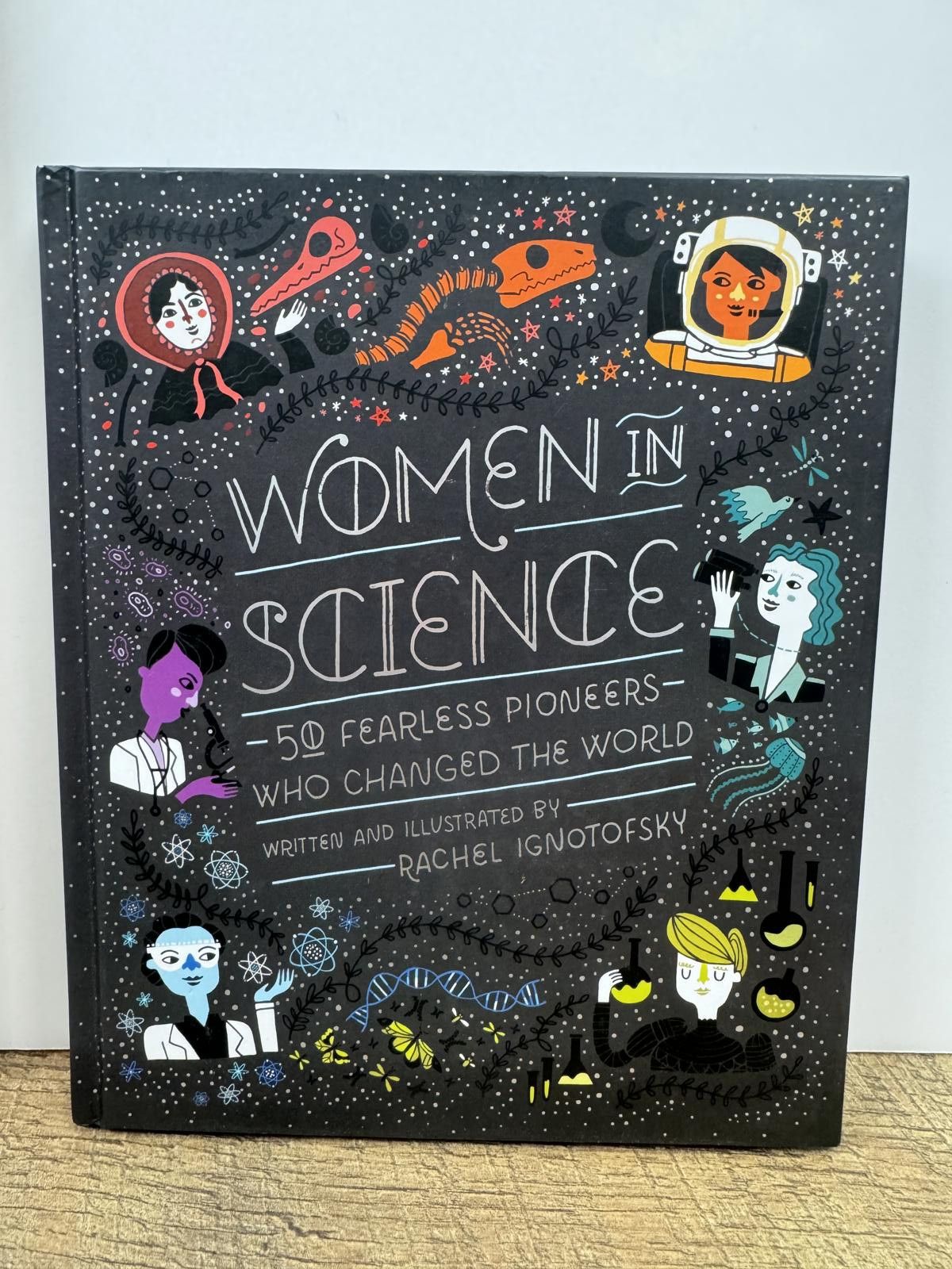 Other Women in Science: 50 Fearless Pioneers Who Changed the World Size ONE SIZE - 1 Thumbnail
