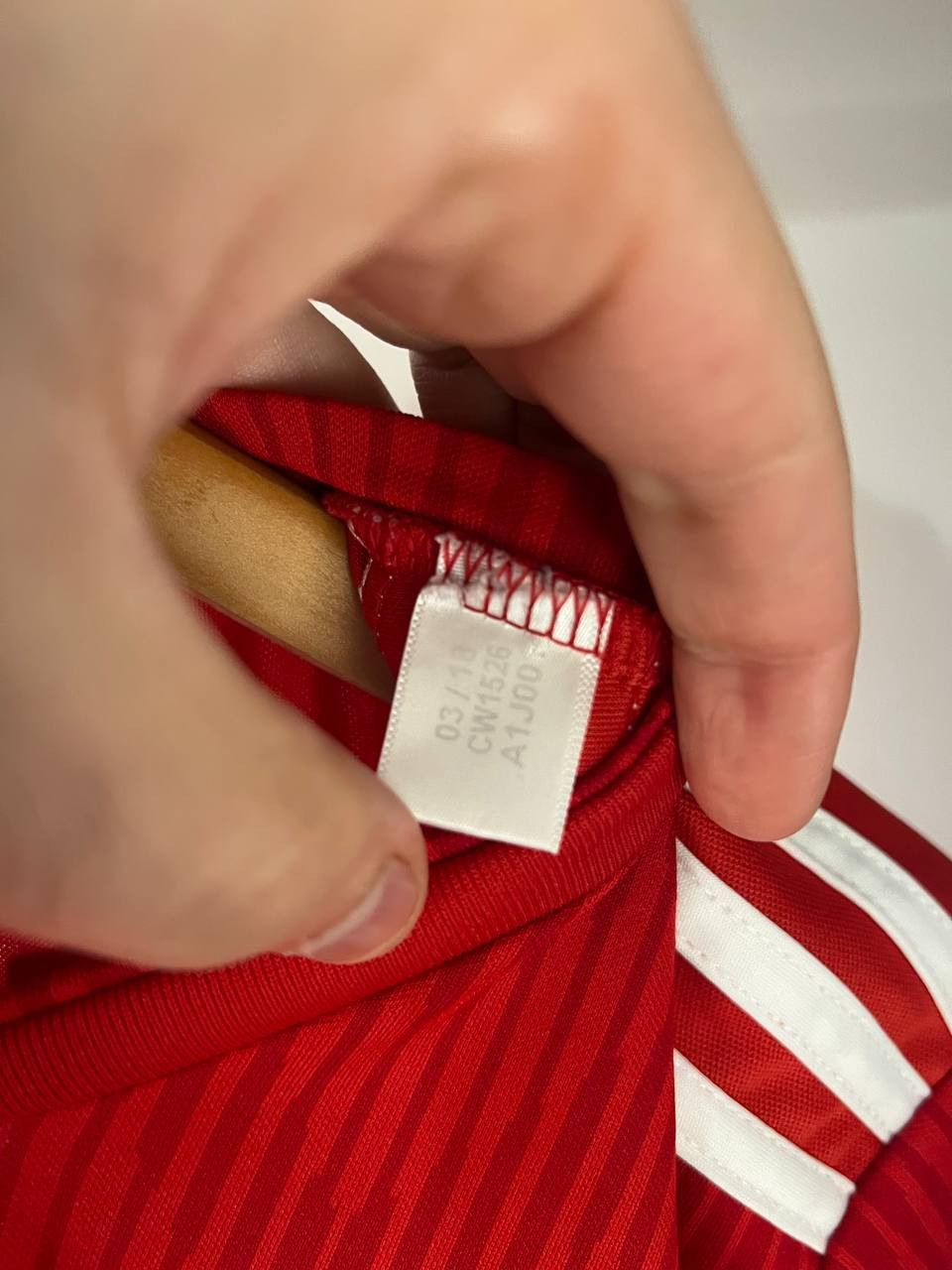 Vintage VERY RARE ADIDAS FC BAYERN MUCHEN SOCCER JERSEY Y2K 90s Size US S / EU 44-46 / 1 - 7 Thumbnail