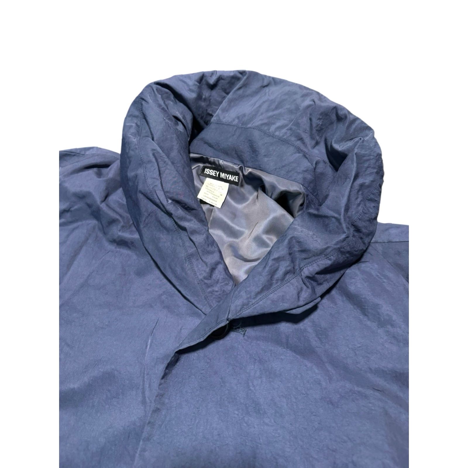 Issey Miyake Vtg ISSEY MIYAKE MEN Navy Nylon Windcoat Trench Coat Hooded ME29-FA011 M Oversized Jackets? Size M / US 6-8 / IT 42-44 - 4 Thumbnail