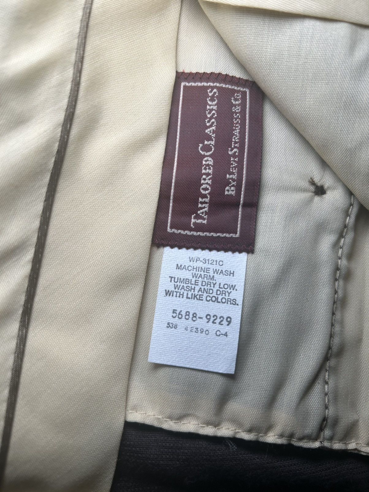 Levi's Vintage Clothing Vintage Levi’s Corduroy Pants 38x32 Made in USA NWT Size US 38 / EU 54 - 6 Thumbnail