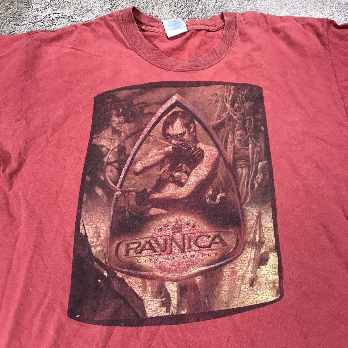 Vintage Vintage Y2K Sun Faded Graphic Tee Dark Academia Streetwear L Size US L / EU 52-54 / 3 - 2 Thumbnail