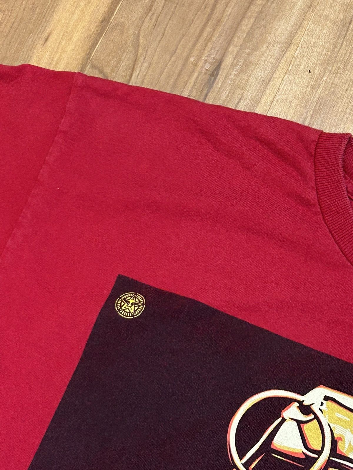Obey Obey "Love Is The Drug" Tee Size US L / EU 52-54 / 3 - 3 Thumbnail