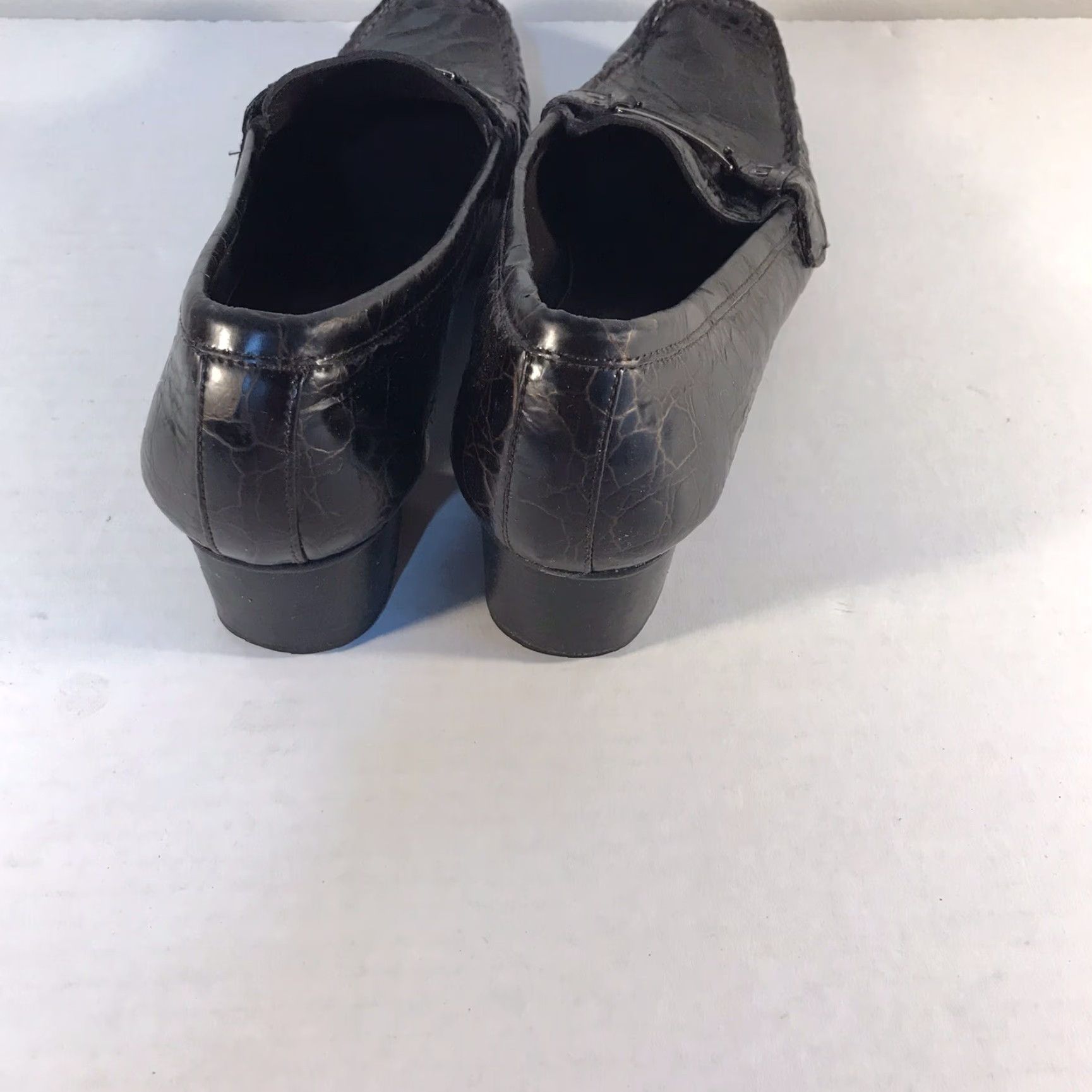 Stuart Weitzman Stuart Weitzman Brown Crackle Leather Mid Heel Loafers Womens Size 8M Size US 8 / IT 38 - 3 Thumbnail