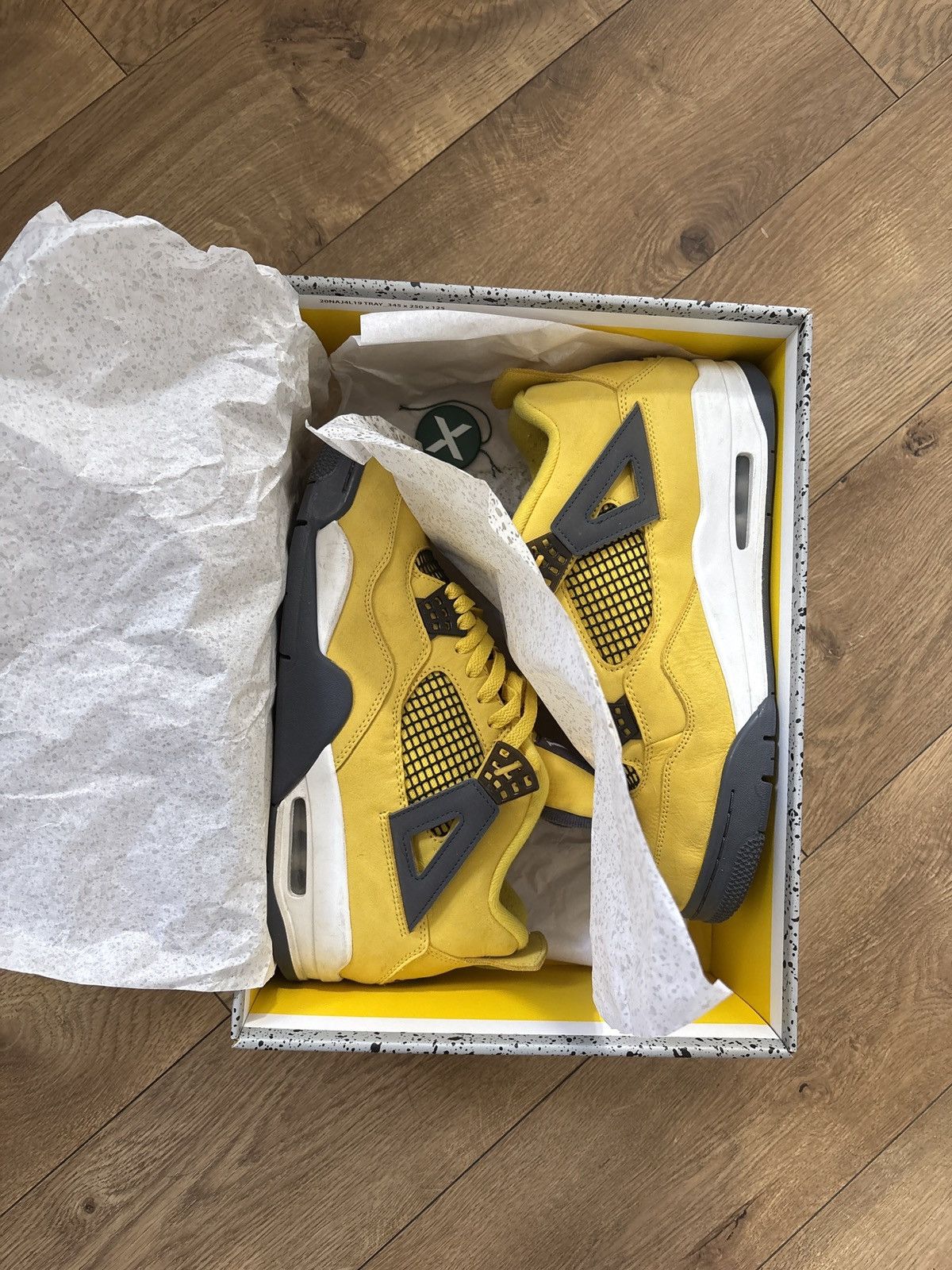 Jordan Brand Jordan 4 Lightnings Size US 10 / EU 43 - 8 Thumbnail