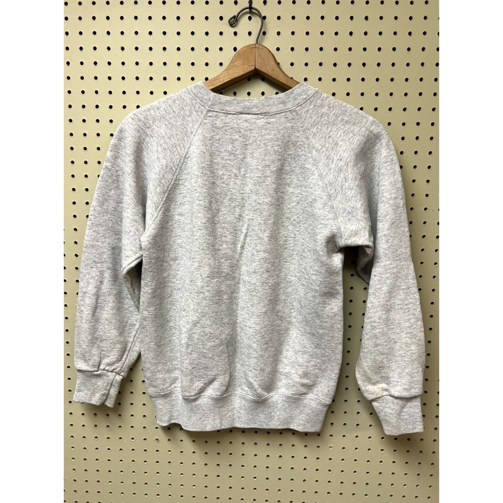 Vintage VINTAGE Busch Gardens Tampa Florida Santee Crewneck Sweatshirt M Gray Mens Regular Size M / US 6-8 / IT 42-44 - 2 Thumbnail